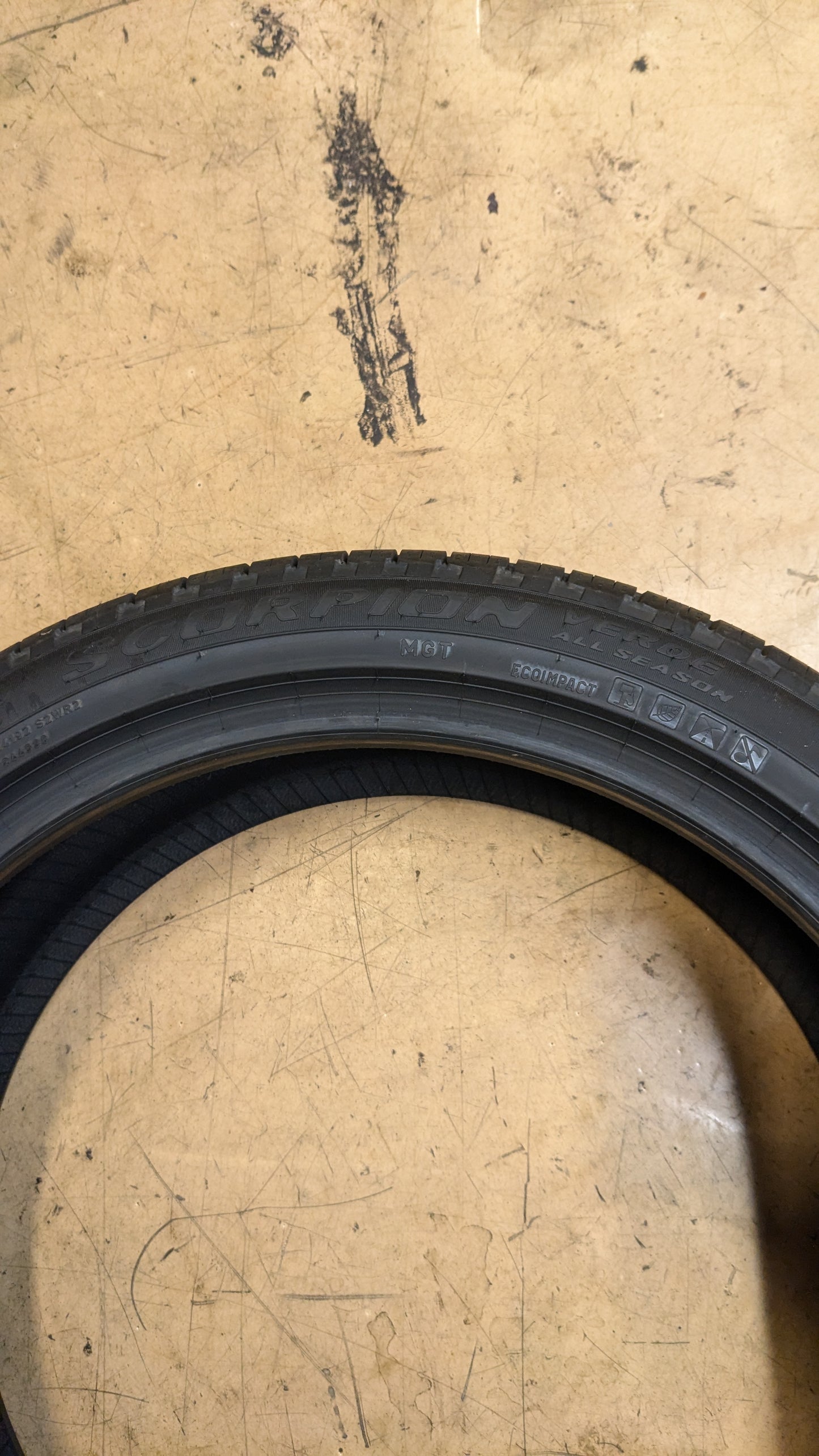 PIRELLI SCORPION VERDE BSW P 265 40 21 105W XL ALL SEASON TIRE 3195100