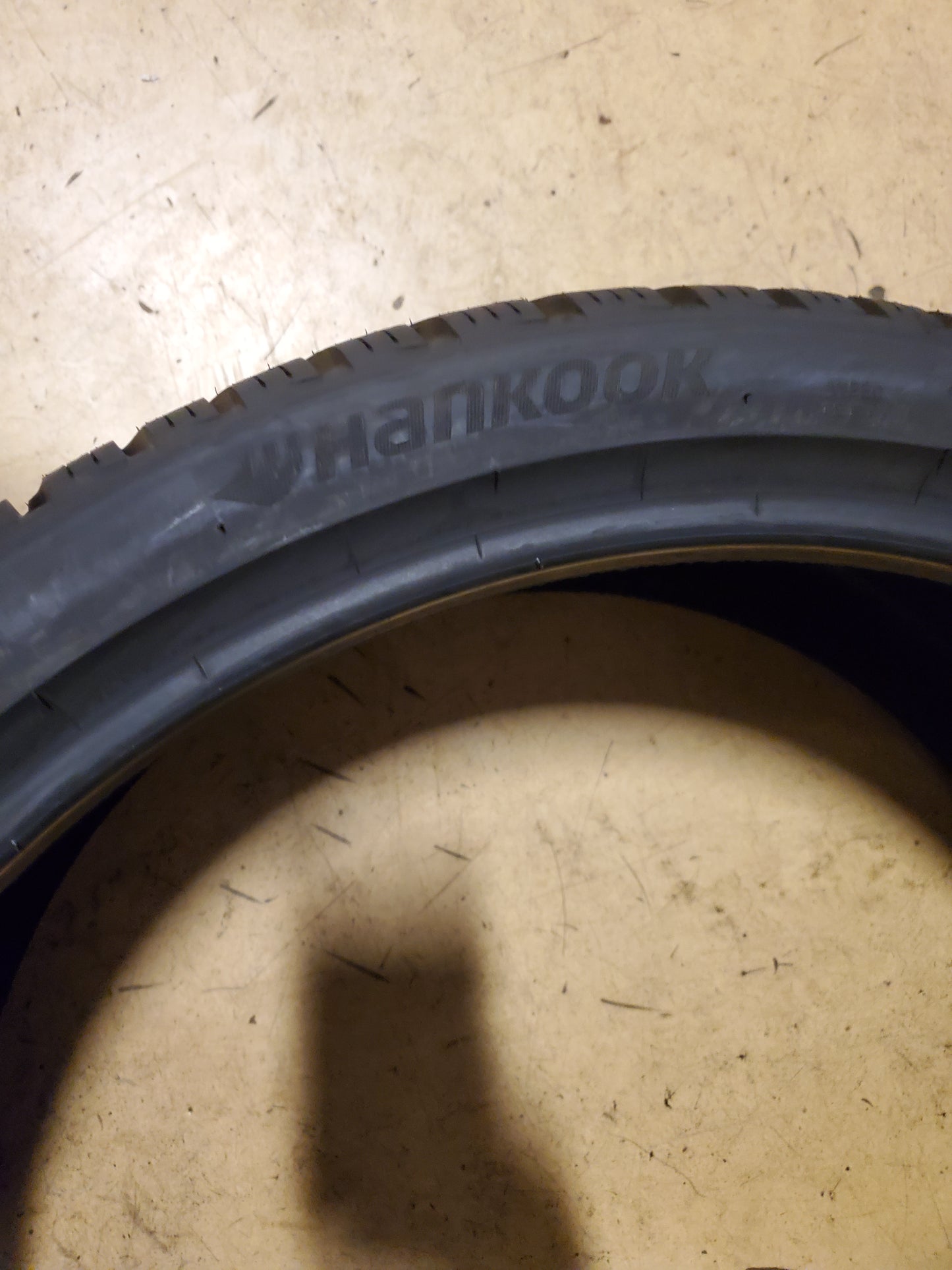 HANKOOK WINTER ICEPT EVO3 BSW P 235 35 20 92W XL WINTER TIRE 1026357