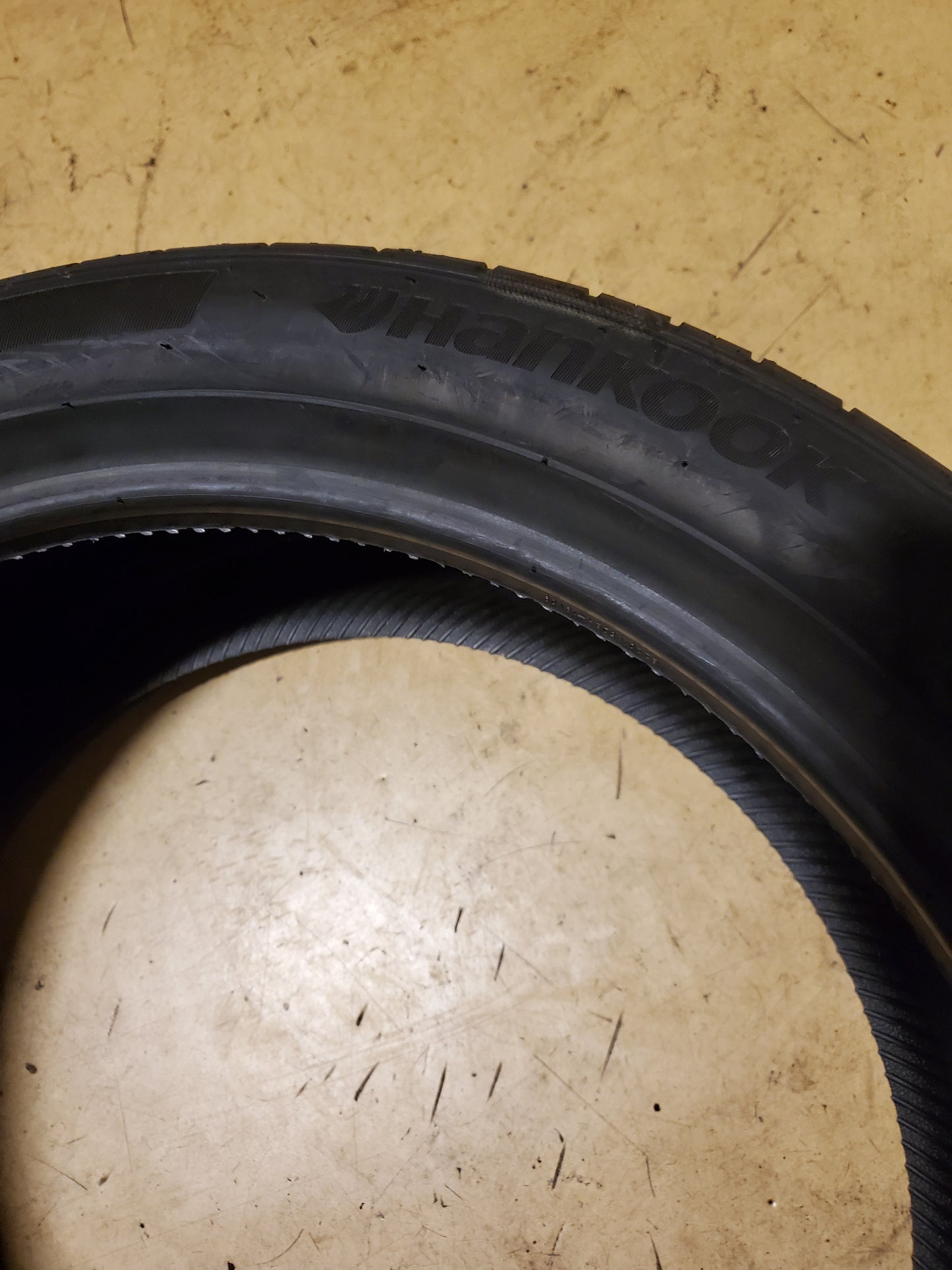 NOS HANKOOK VENTUS S1 EVO2 SUV AO P 255 40 20 101Y XL PERFORMANCE TIRE 1023482