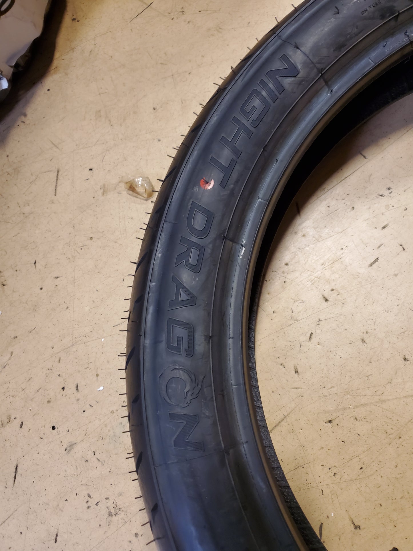 PIRELLI NIGHT DRAGON BSW P 110 90 19 62H FRONT MOTORCYCLE TIRE 2211000