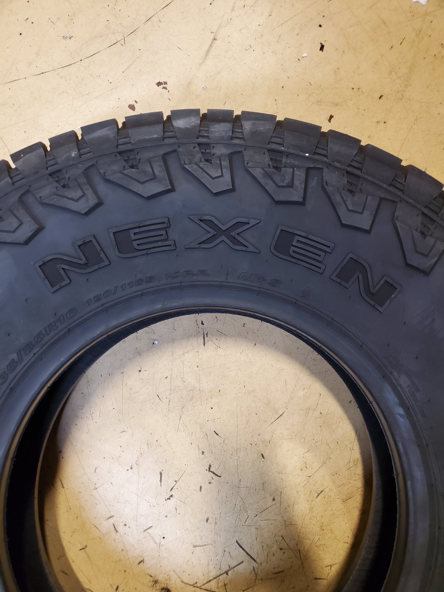 NEXEN ROADIAN ATX BSW LT 235 85 16 120/116S 10PLY ALL TERRAIN TIRE 18786NXK