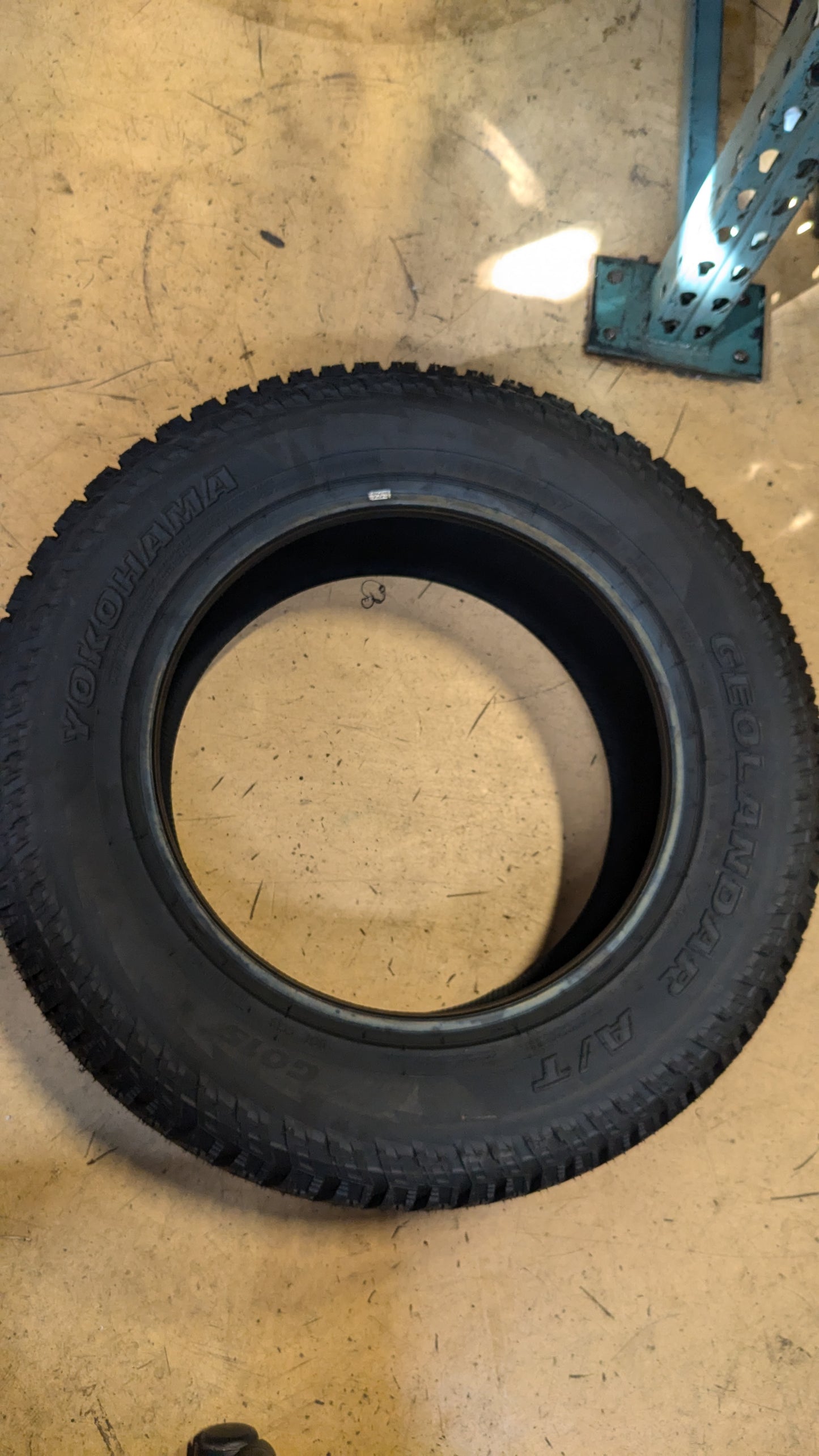 2 YOKOHAMA GEOLANDAR A/T GO15 BSW P 235 65 17 108H XL ALL TERRAIN TIRE 110101519