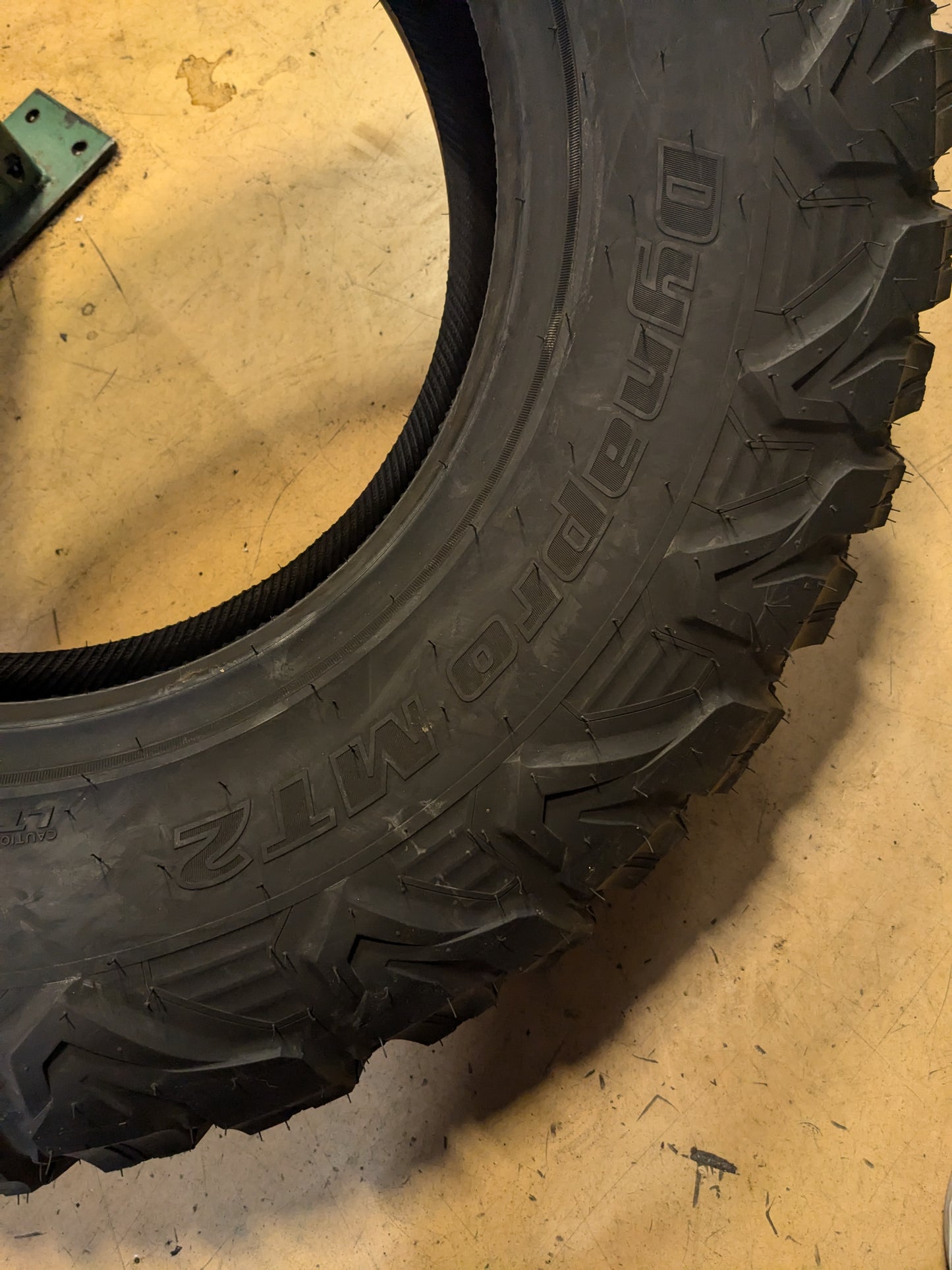 HANKOOK DYNAPRO MT2 RT05 BSW LT 295 70 18 129/126Q 10PLY MUD TERRAIN TIRE 2020805