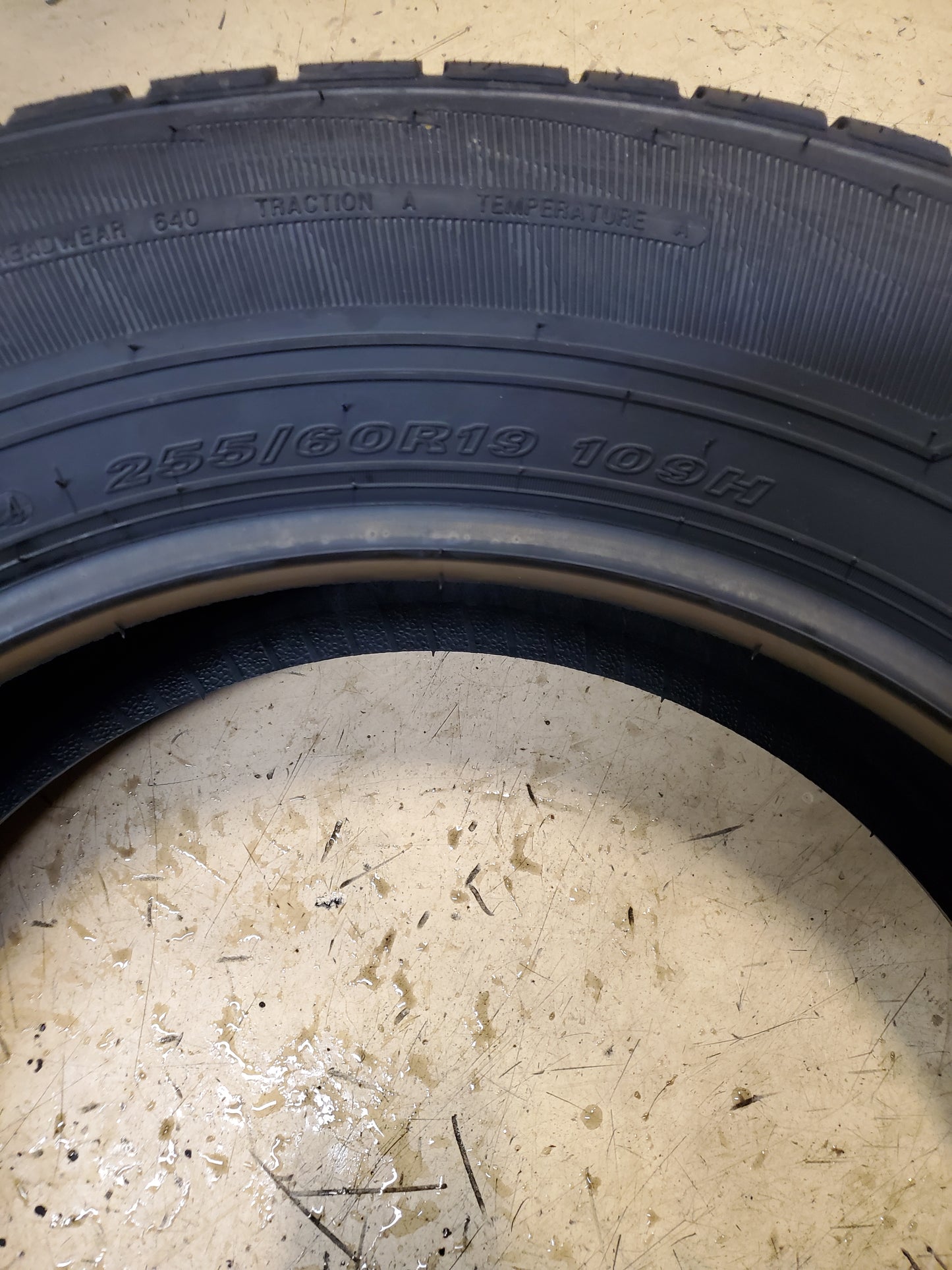 NEXEN ROADIAN HTX RH5 BSW P 255 60 19 109H HIGHWAY TIRE 14327NXK