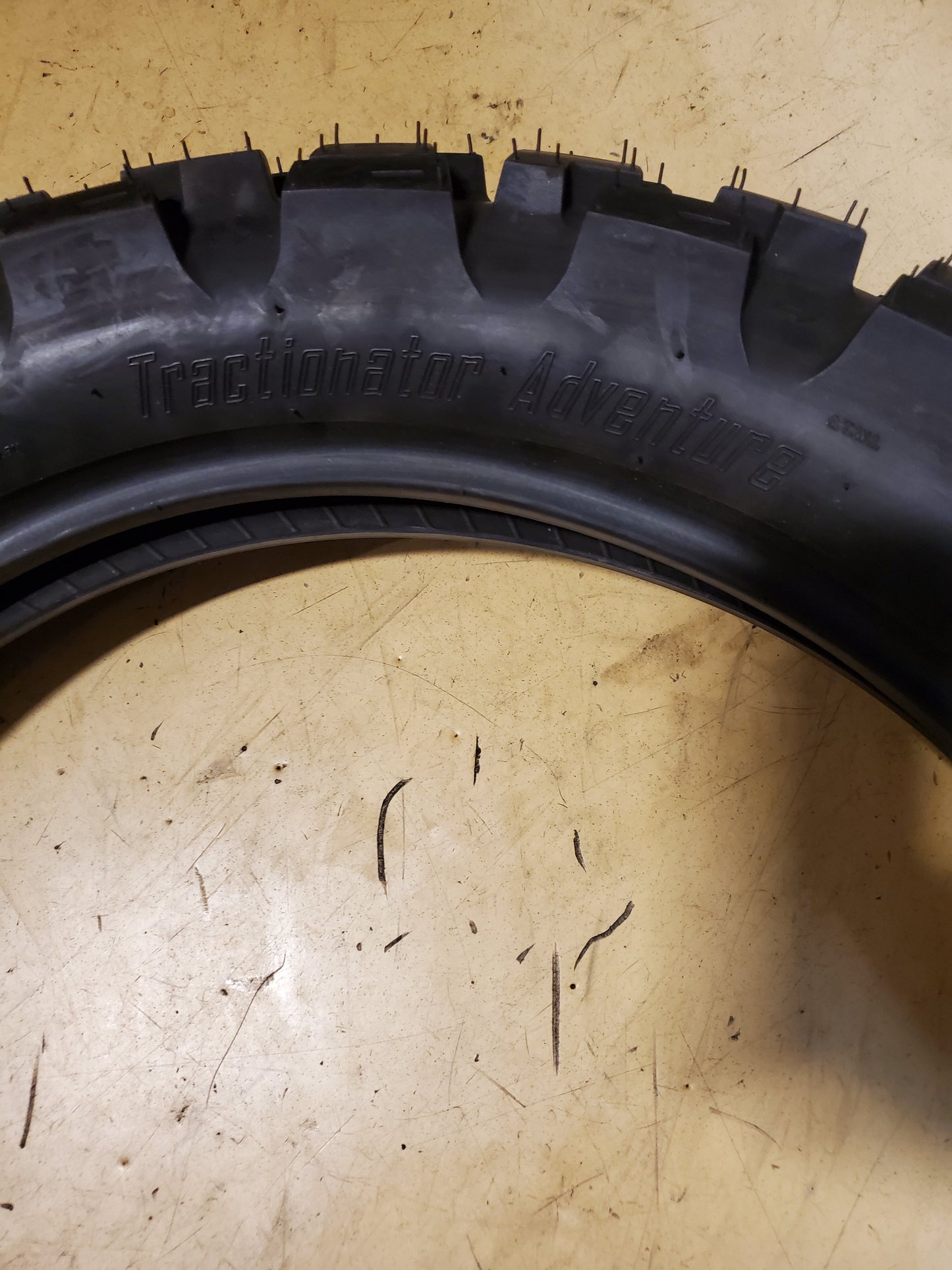 MOTOZ TRACTIONATOR ADVENTURE 140 80 18 70R REAR MOTORCYCLE TIRE 1414008018TT