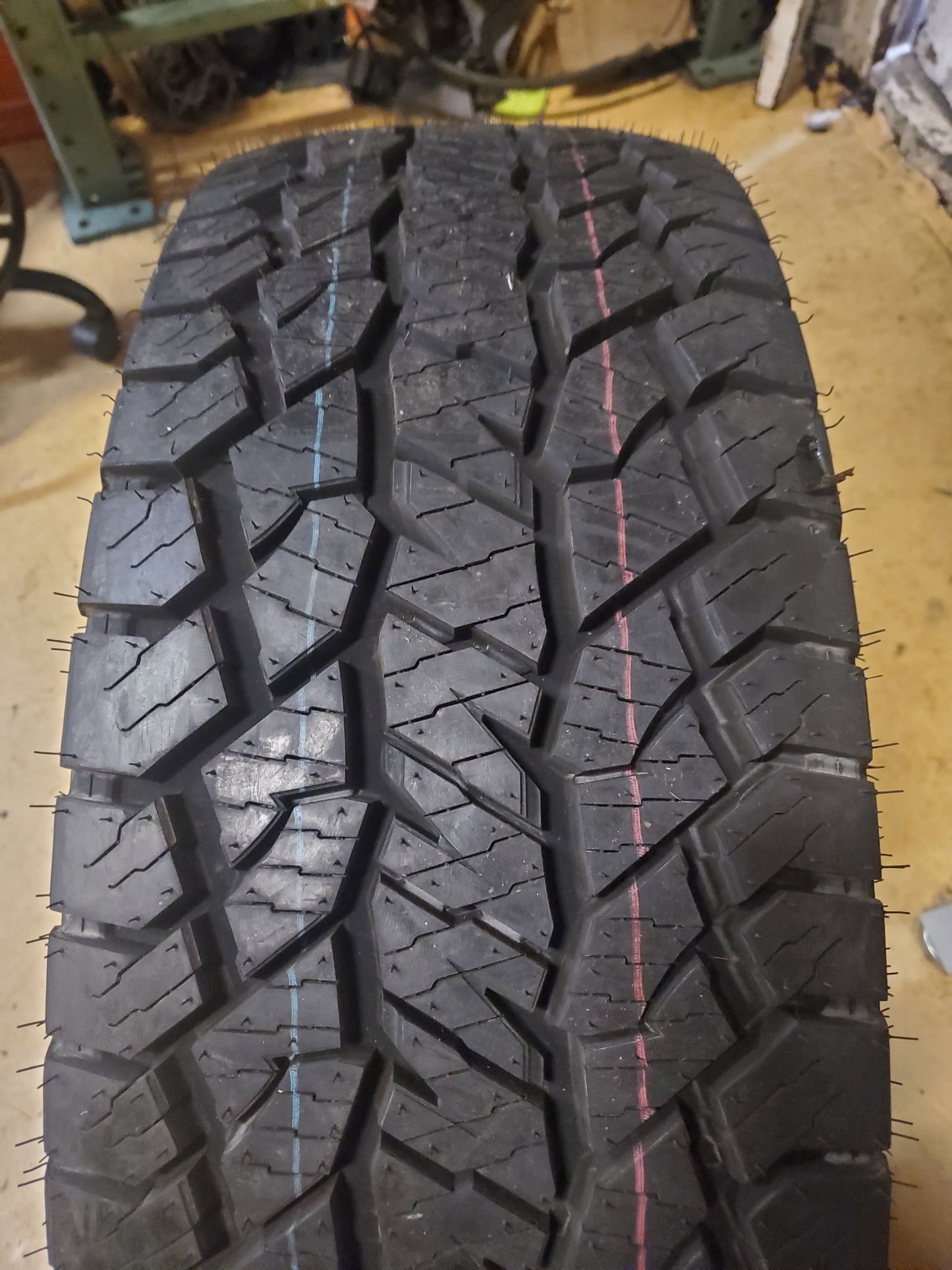 HANKOOK DYNAPRO AT2 BSW LT 285 75 16 126/123S 10PLY ALL TERRAIN TIRE 2020871
