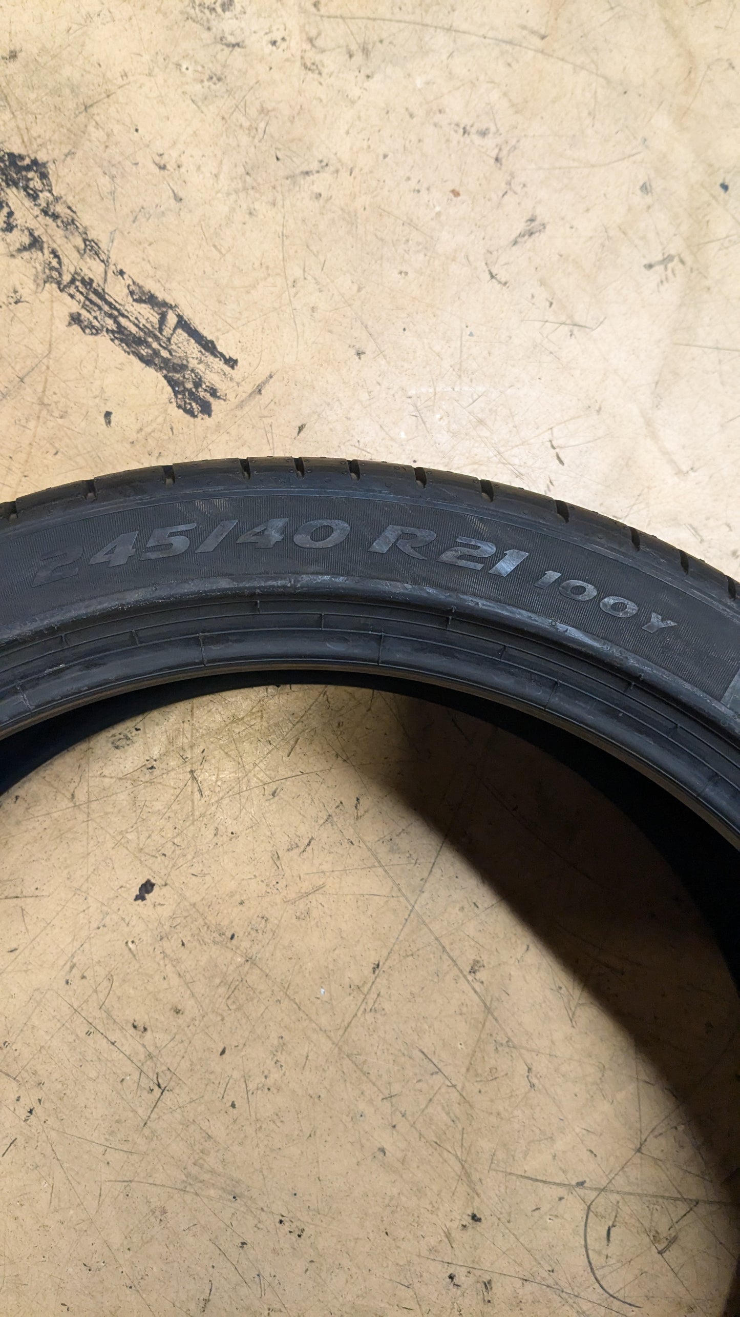 PIRELLI P ZERO PZ4 LUXURY BSW P 245 40 21 100Y XL UHP TIRE 2618100