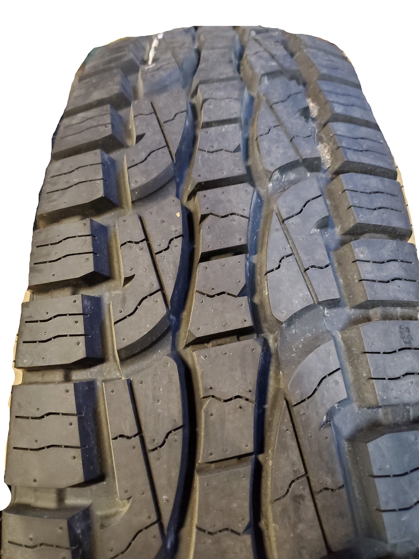 CROSSWIND A/T OWL LT 235 80 17 120/117R 10PLY ALL TERRAIN TIRE LTR2120ATLL