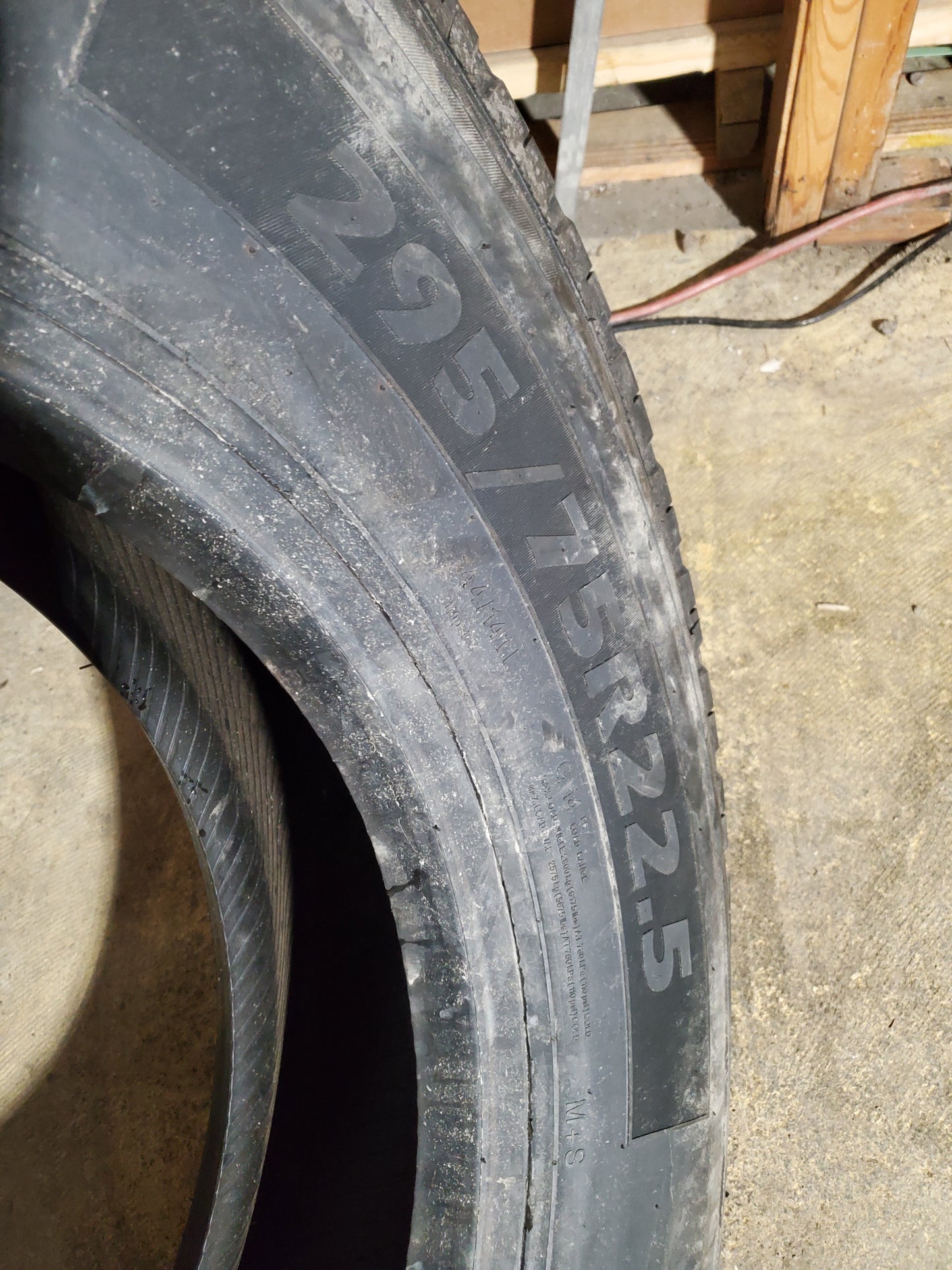 MASTERTRACK MTRAC CSD BSW LT 295 75 22.5 144/141L 14PLY COMMERCIAL TIRE 1307011