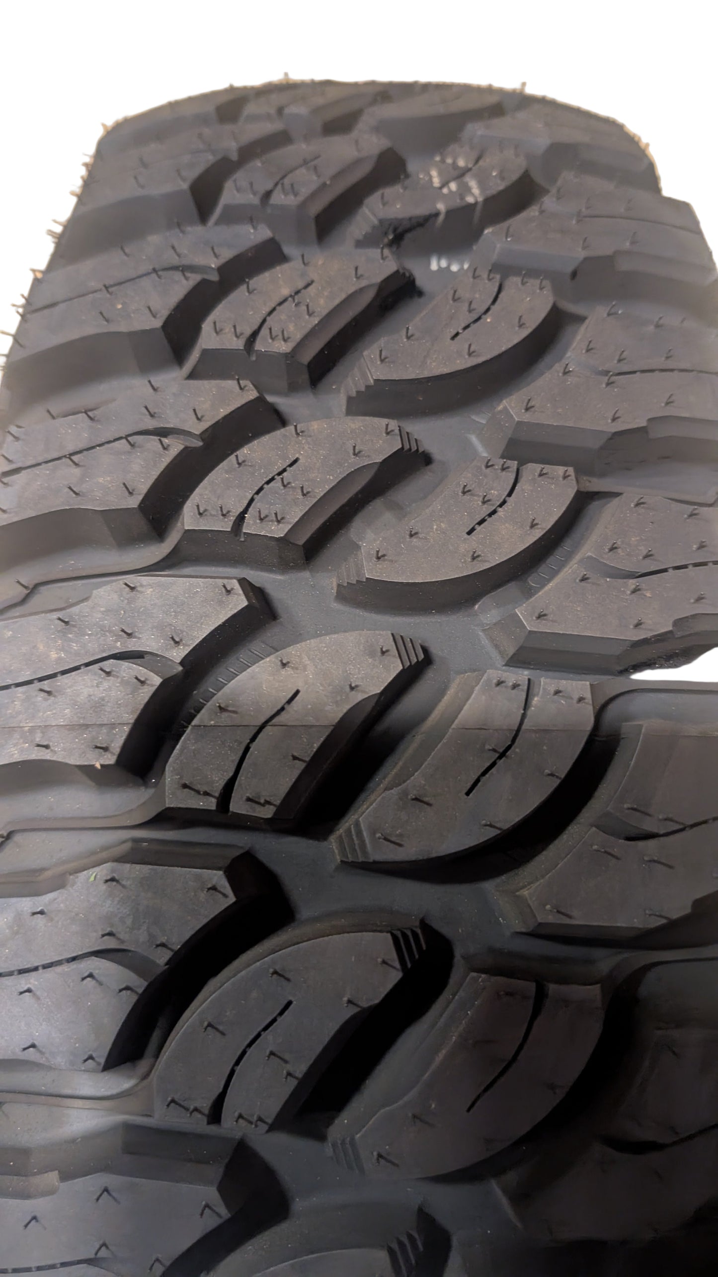 ATLAS PARALLER MT BSW LT 30 9.5 15 104Q MUD TIRE 221020956
