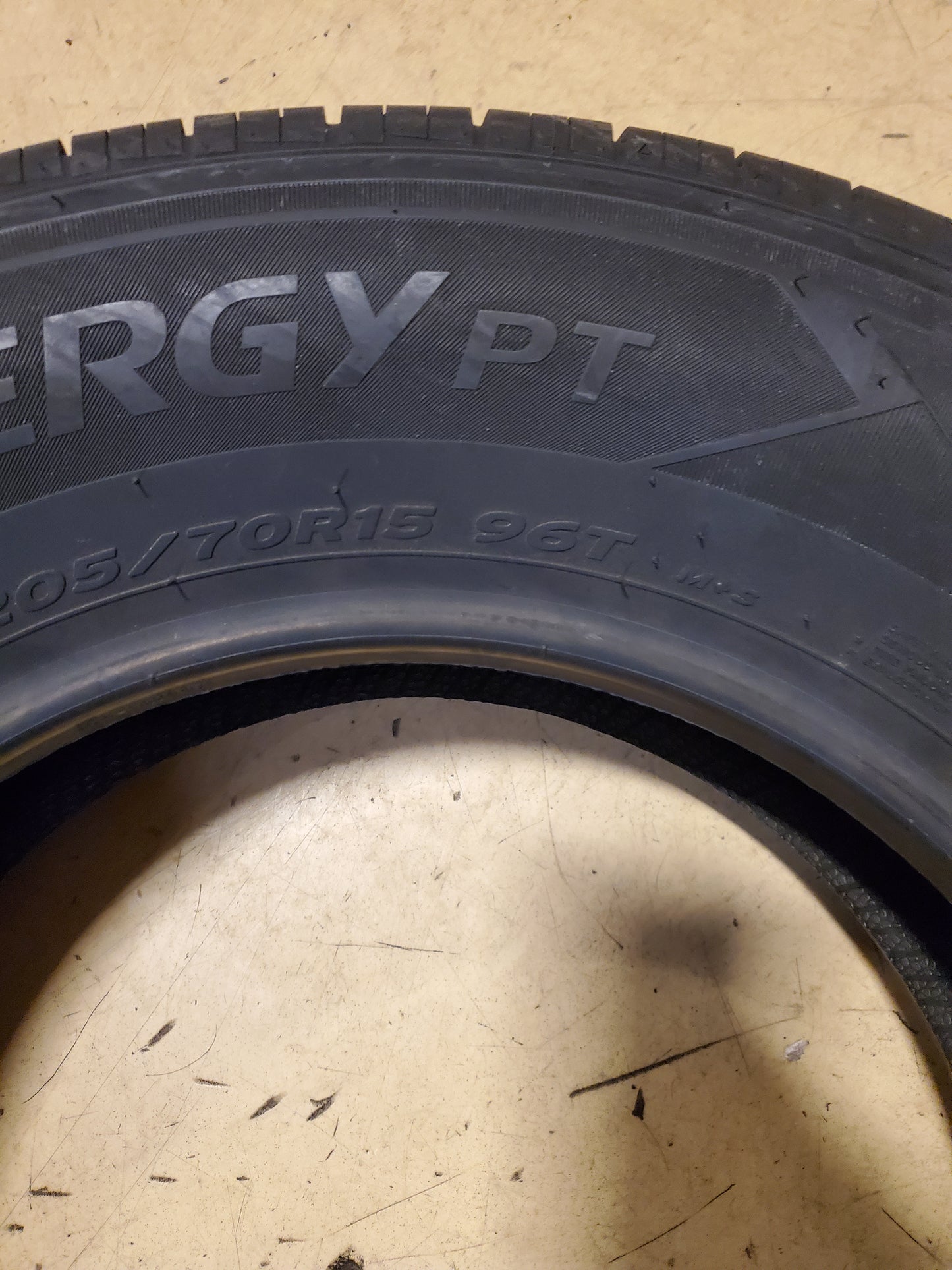 2 HANKOOK KINERGY PT BSW P 205 70 15 96T ALL SEASON TIRE 1021402