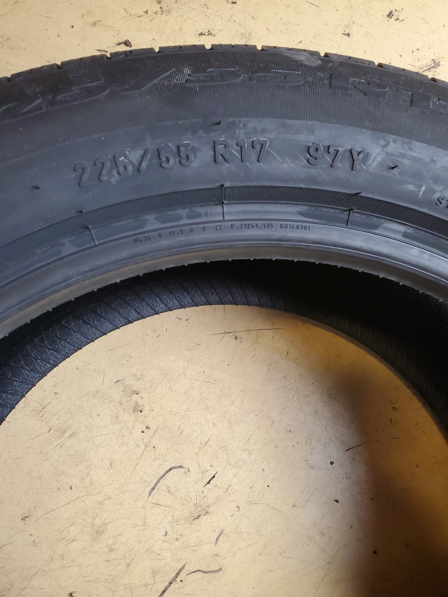 PIRELLI CINTURATO P7 BSW PIRELLI 225 55 17 97Y UHP TIRE 2661800