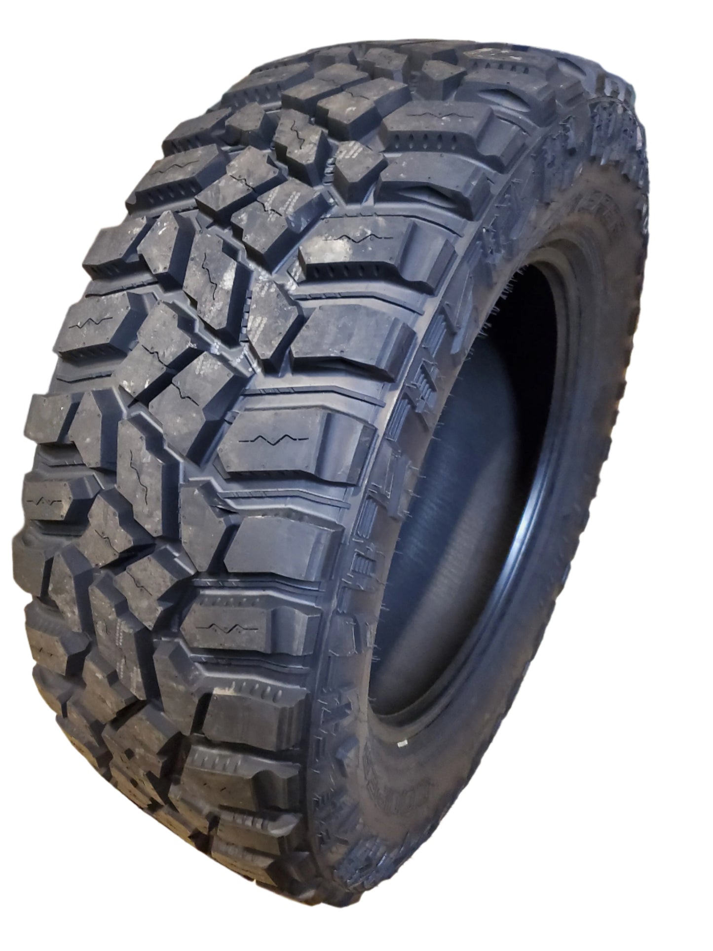 COOPER DISCOVERER STT PRO BSW LT 295 60 20 126/123Q 10PLY MUD TIRE 170104006