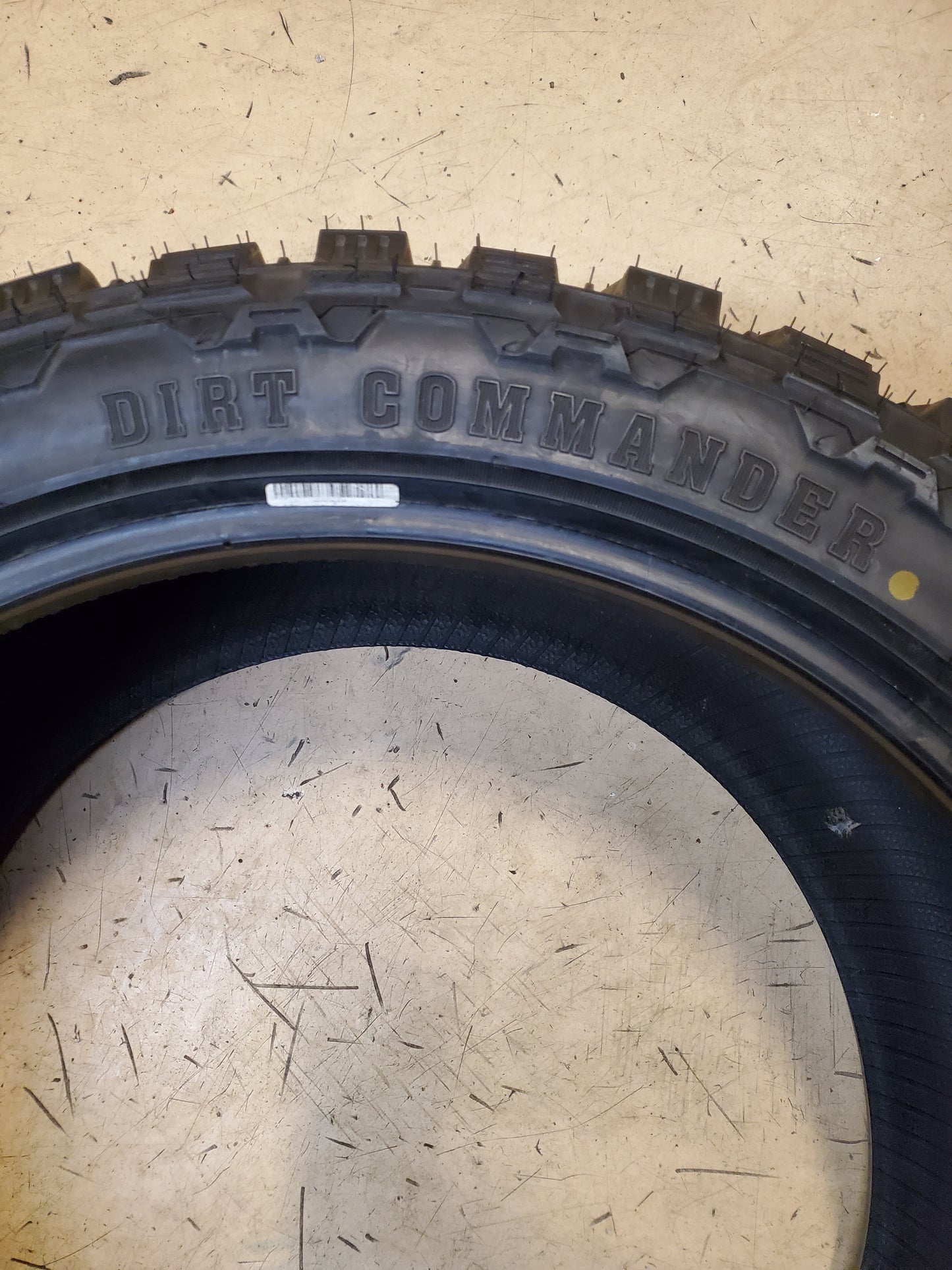 CENTENNIAL DIRT COMMANDER M/T LT 33 12.50 22 114Q 12PLY MUD TIRE TCD2233125F