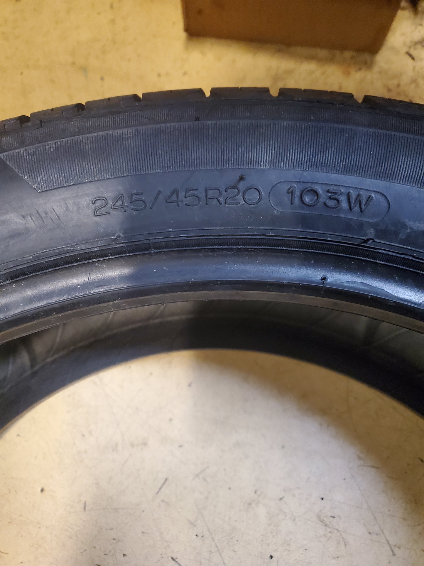 MICHELIN LATITUDE TOUR HP BSW P 245 45 20 103W XL ALL SEASON TIRE 34924