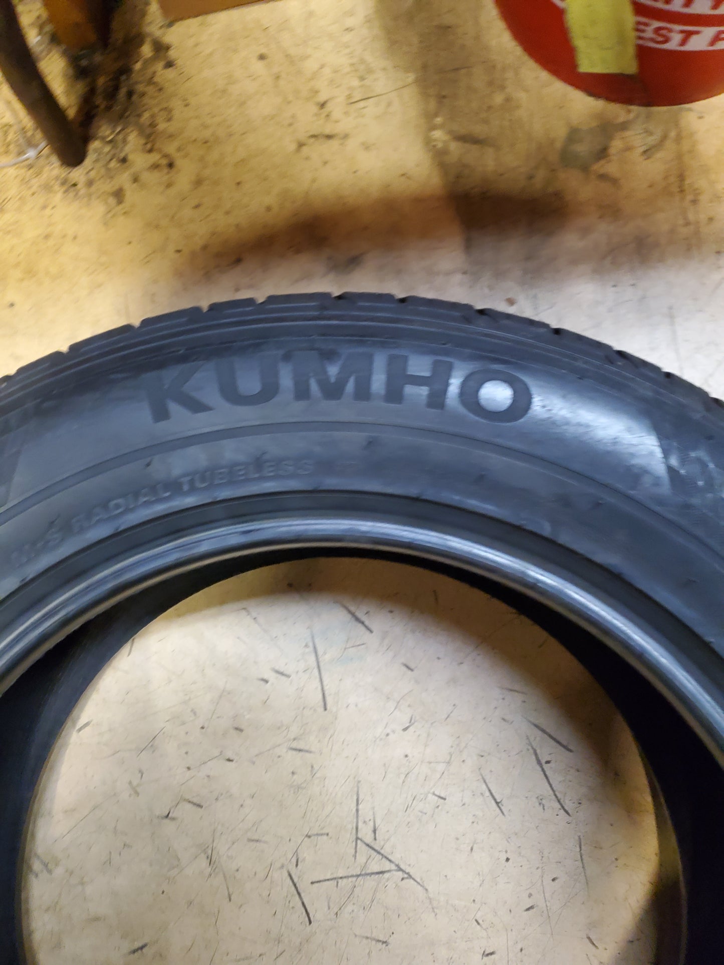KUMHO CRUGEN HP71 BSW P 235 60 17 102V ALL SEASON TIRE 2230163