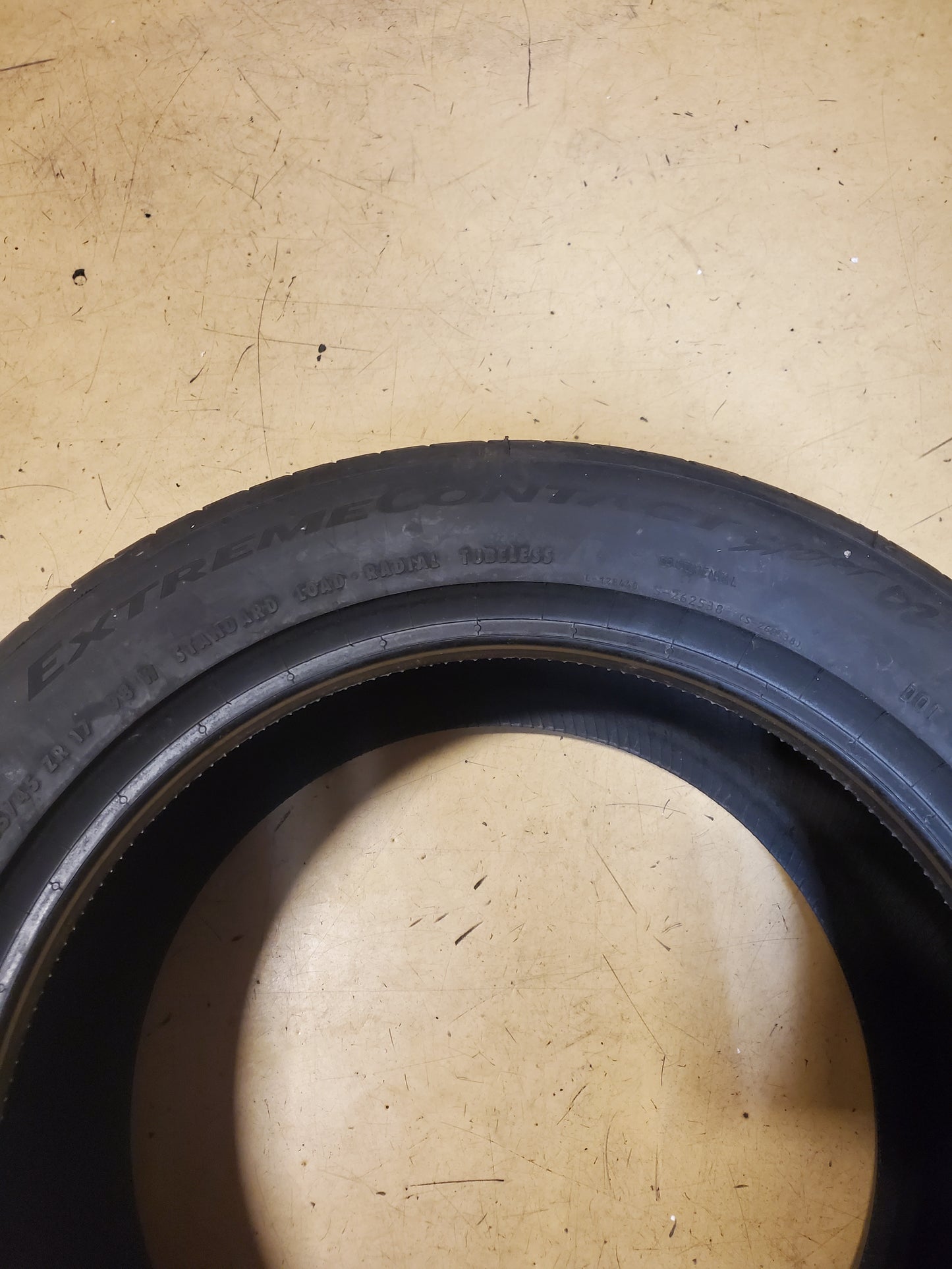 CONTINENTAL EXTREMECONTACT SPORT 02 BSW P 255 45 17 98W UHP TIRE 03125050000