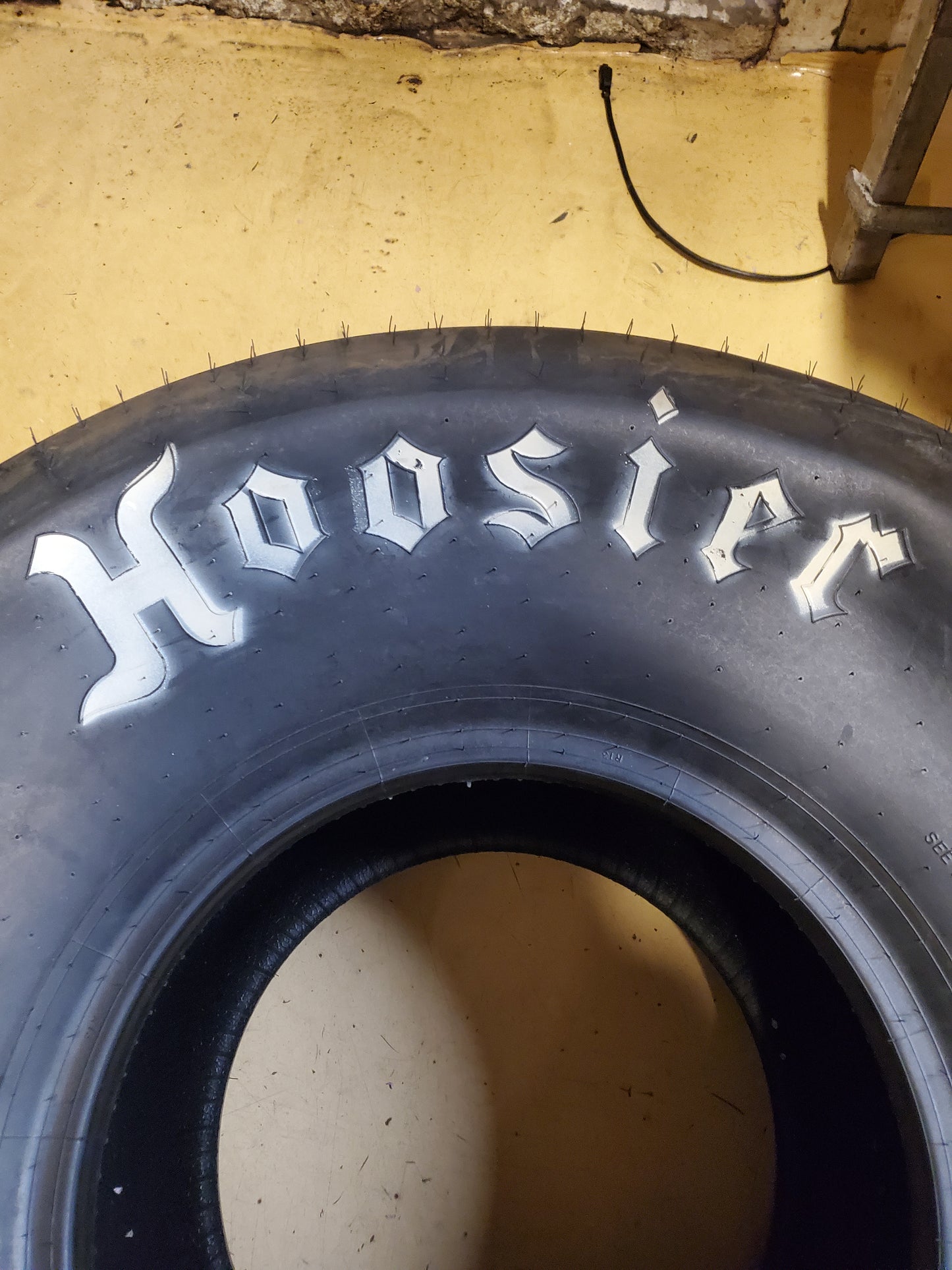 HOOSIER C07 BSW 33.0/16.0-15 DRAG RACING TIRE 18400C07 106 3/4" ROLLOUT