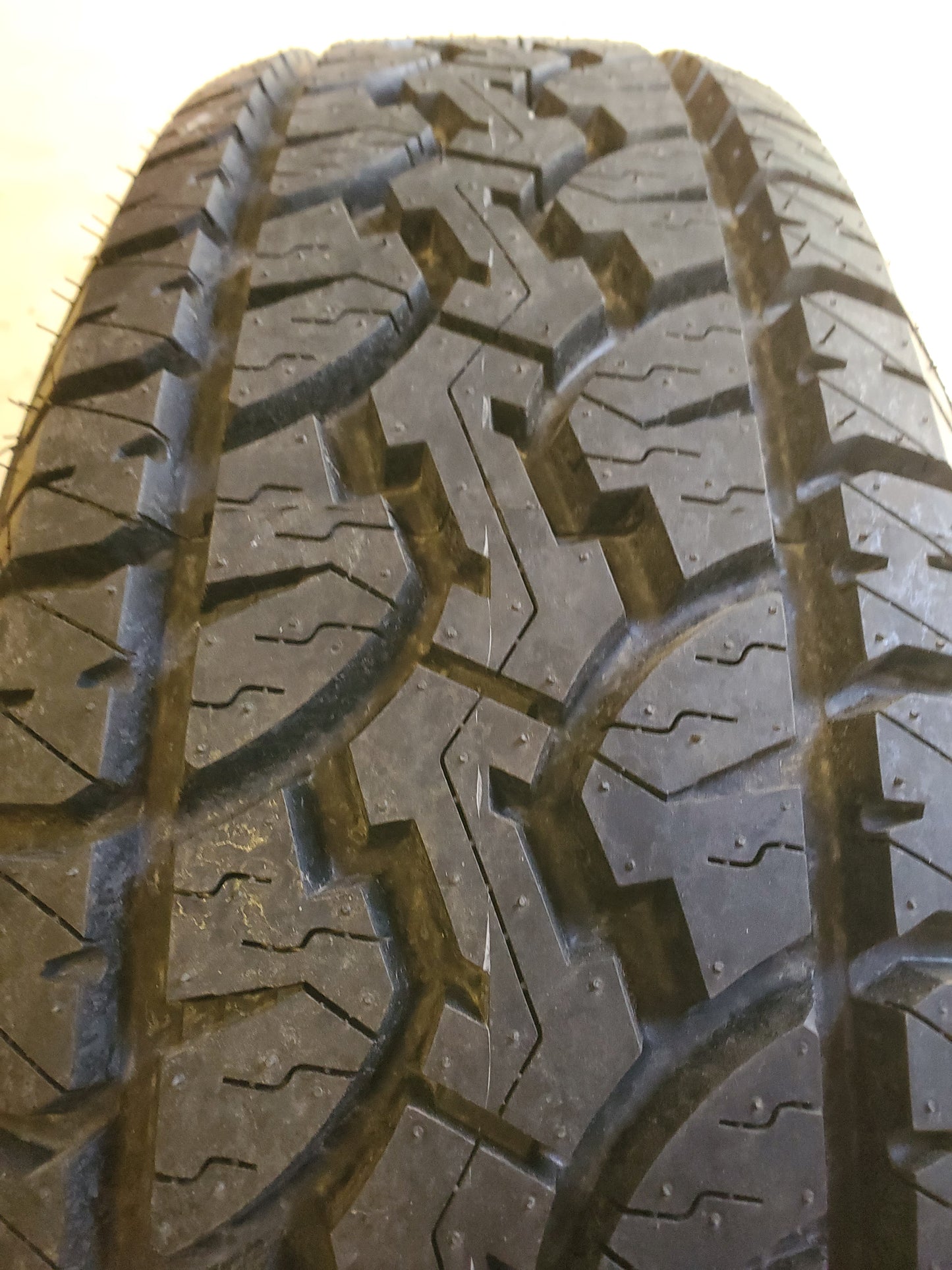 GT RADIAL ADVENTURO AT3 OWL P 245 70 17 108T ALL TERRAIN TIRE AS084