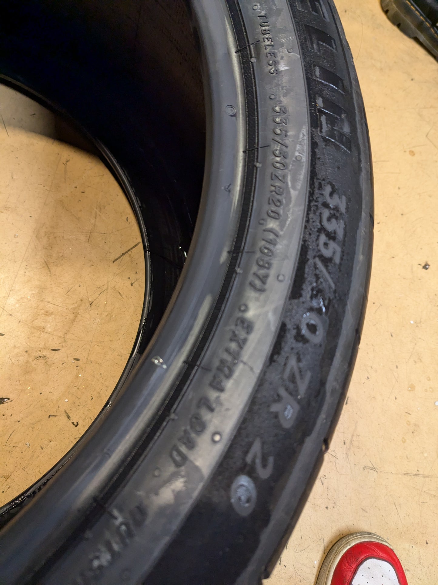 MICHELIN PILOT SPORT CUP 2 (NO) PORSCHE P 335 30 20 108Y XL SPORT TIRES 01589