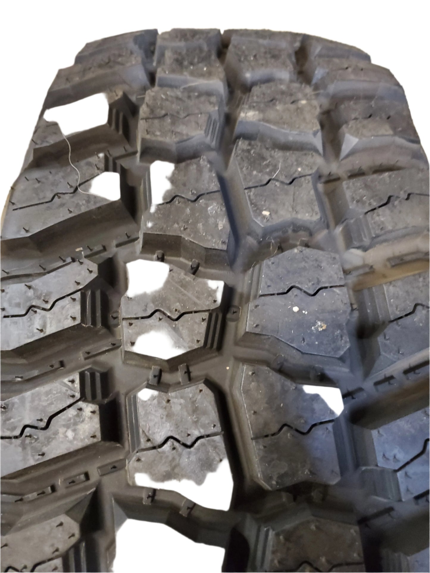 MUDDER TRUCKER HANG OVER BSW LT 265 70 17 121/118Q 10PLY MUD TIRE MDT2461