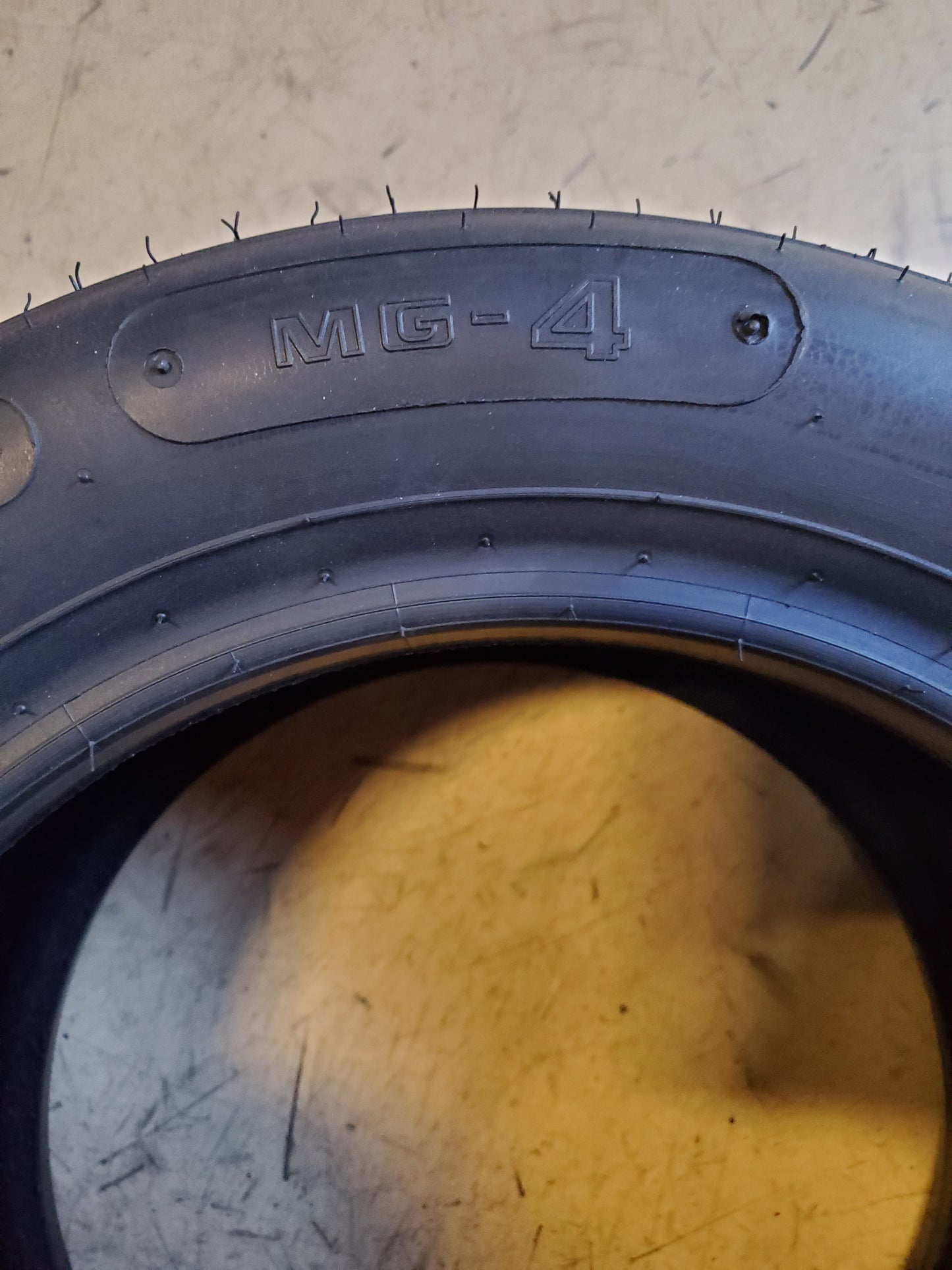 HOOSIER MG-4 BSW  20.5X7.0-13 DRAG TIRE 43164R20