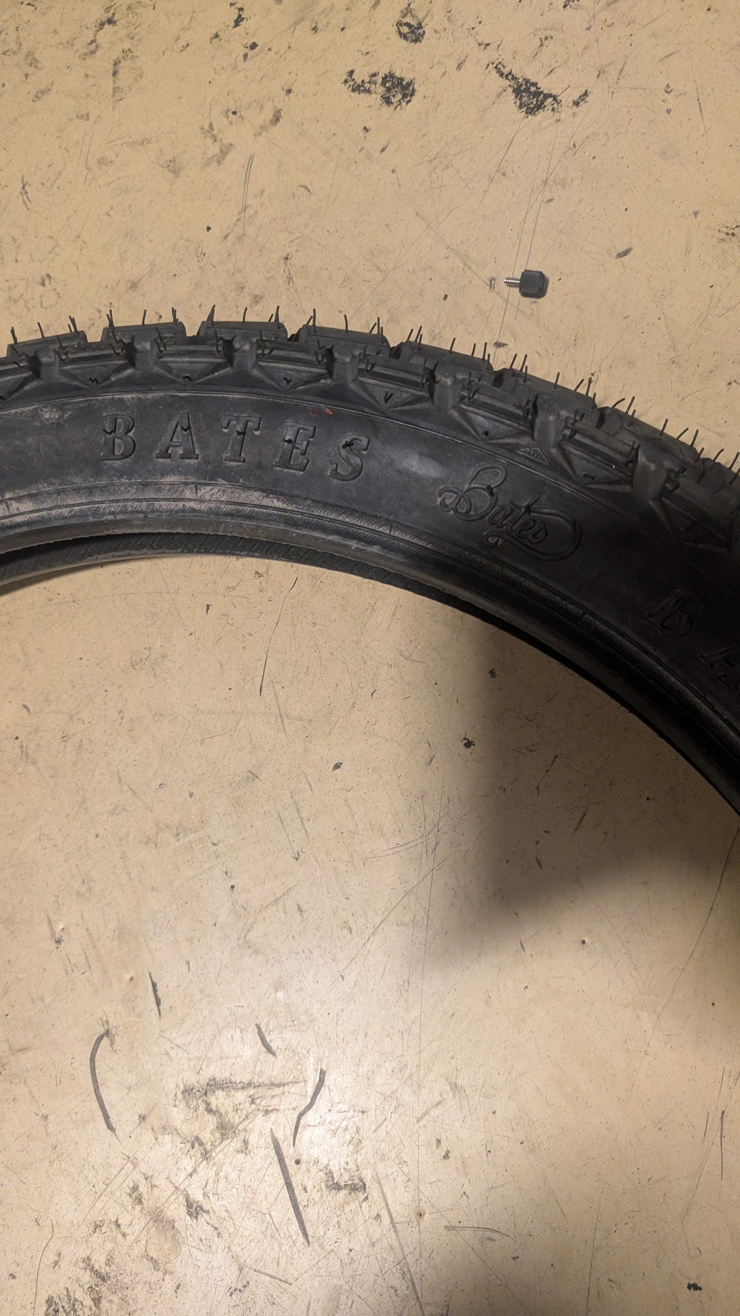 NOS BATES BAJA BSW 3 21 57T MOTORCYCLE TIRE 011314
