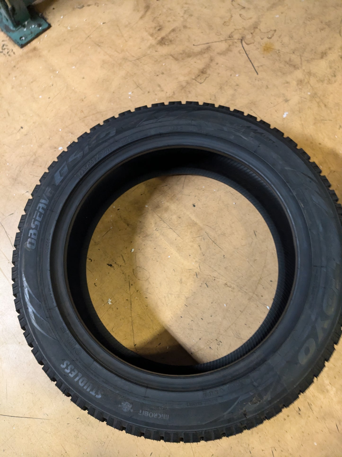 NOS TOYO OBSERVE GSI-5 BSW P 235 55 20 102T WINTER/SNOW TIRE 130830