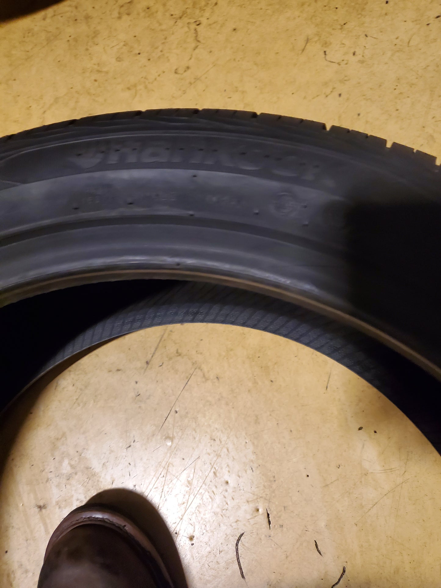 HANKOOK DYNAPRO HP2 BSW P 235 45 19 95V PERFORMANCE TIRE 1021561