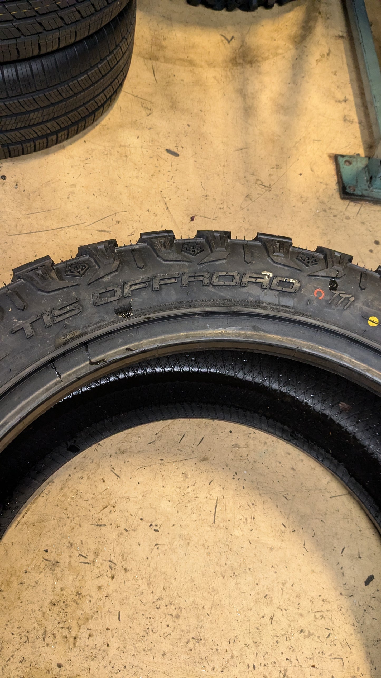 HERCULES TIS OFFROAD TT1 BSW LT 37 13.5 24 124Q 12 PLY ALL SEASON TIRE 98540