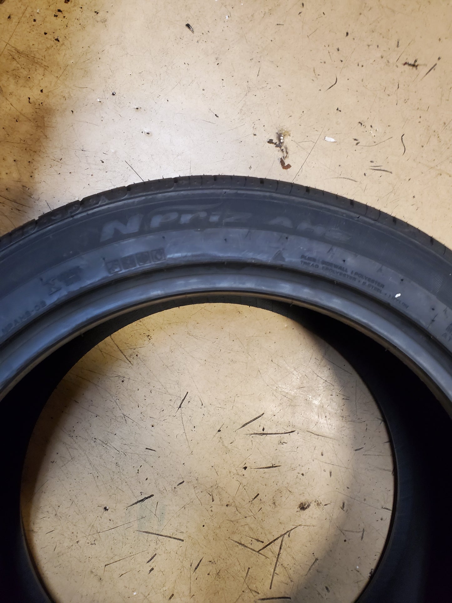 NEXEN NPRIZ AH8 BSW P 235 45 17 94V ALL SEASON TIRE 14753NXK