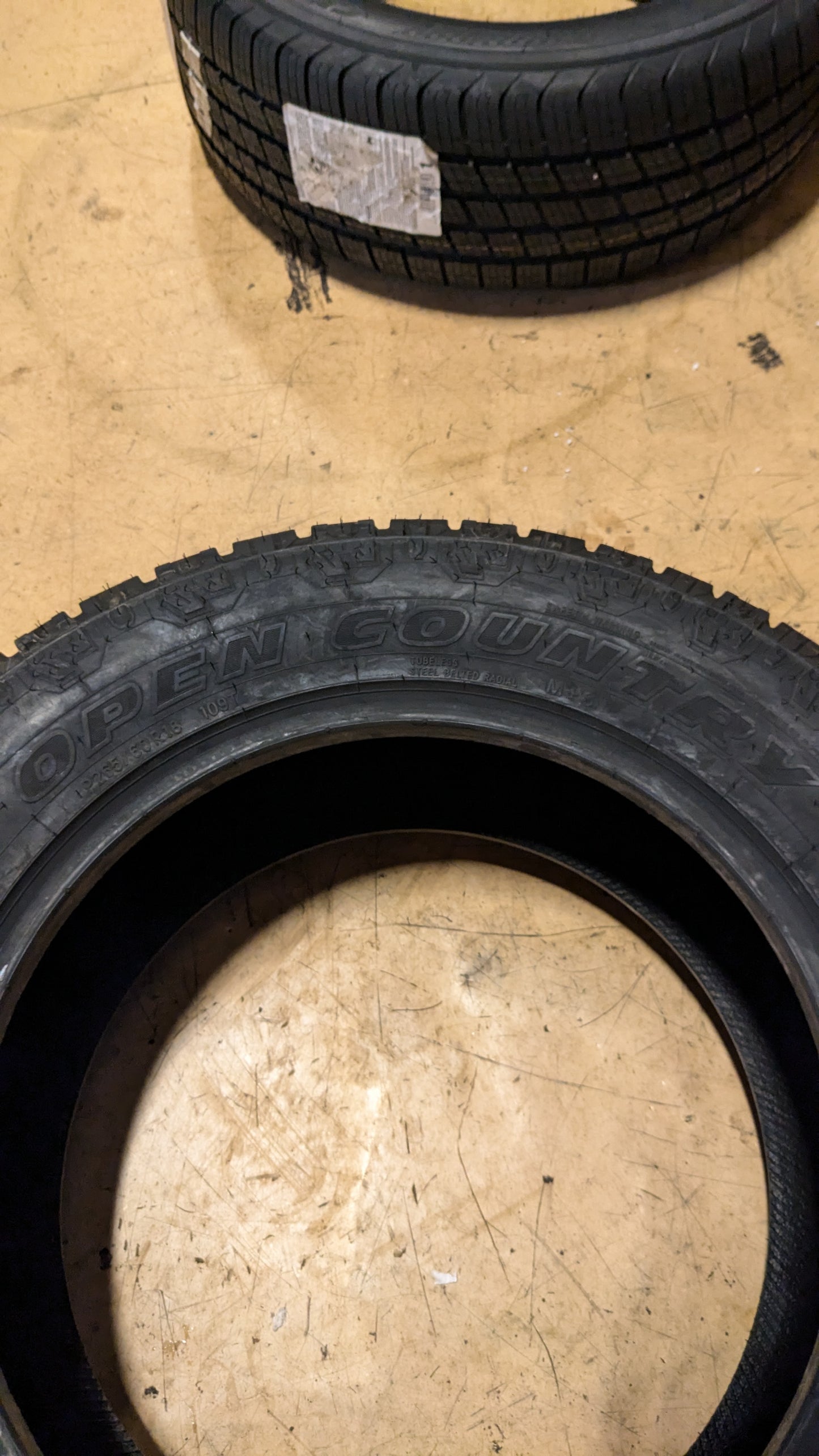 TOYO OPEN COUNTRY A/T 2 BSW P 265 60 18 109T ALL TERRAIN TIRE 352240