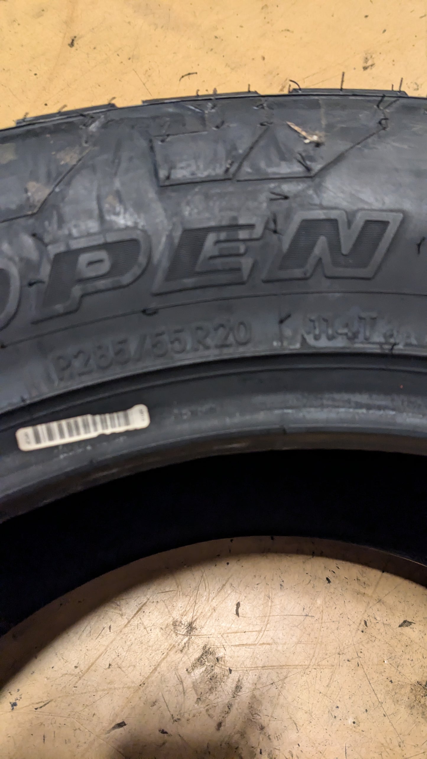 TOYO OPEN COUNTRY A/T 3 BSW P 285 55 20 114T ALL TERRAIN TIRE 356440