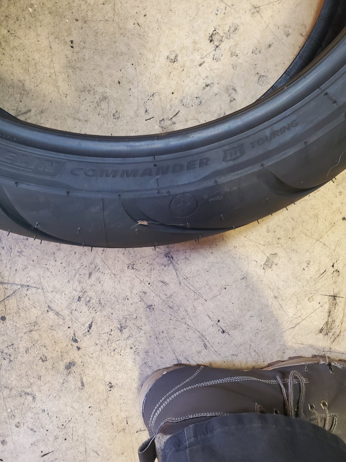 MICHELIN COMMANDER III TOURING BSW 180 55 18 80H REAR MOTORCYCLE TIRE 21372