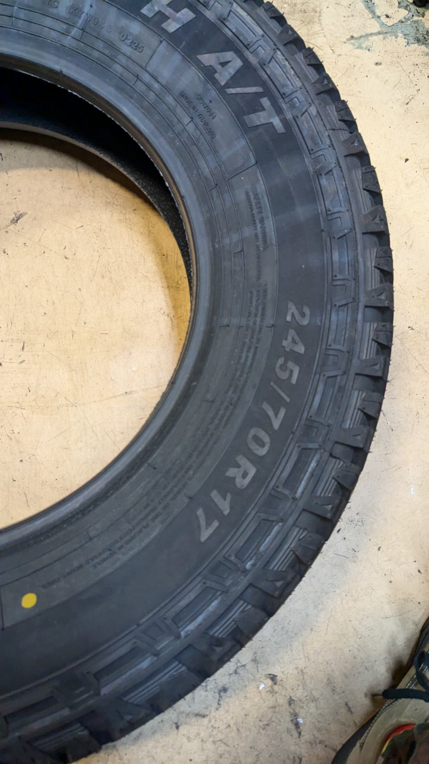 TRAVELSTAR ECOPATH AT BSW P 245 70 17 110T ALL TERRAIN TIRE LL-SUV017