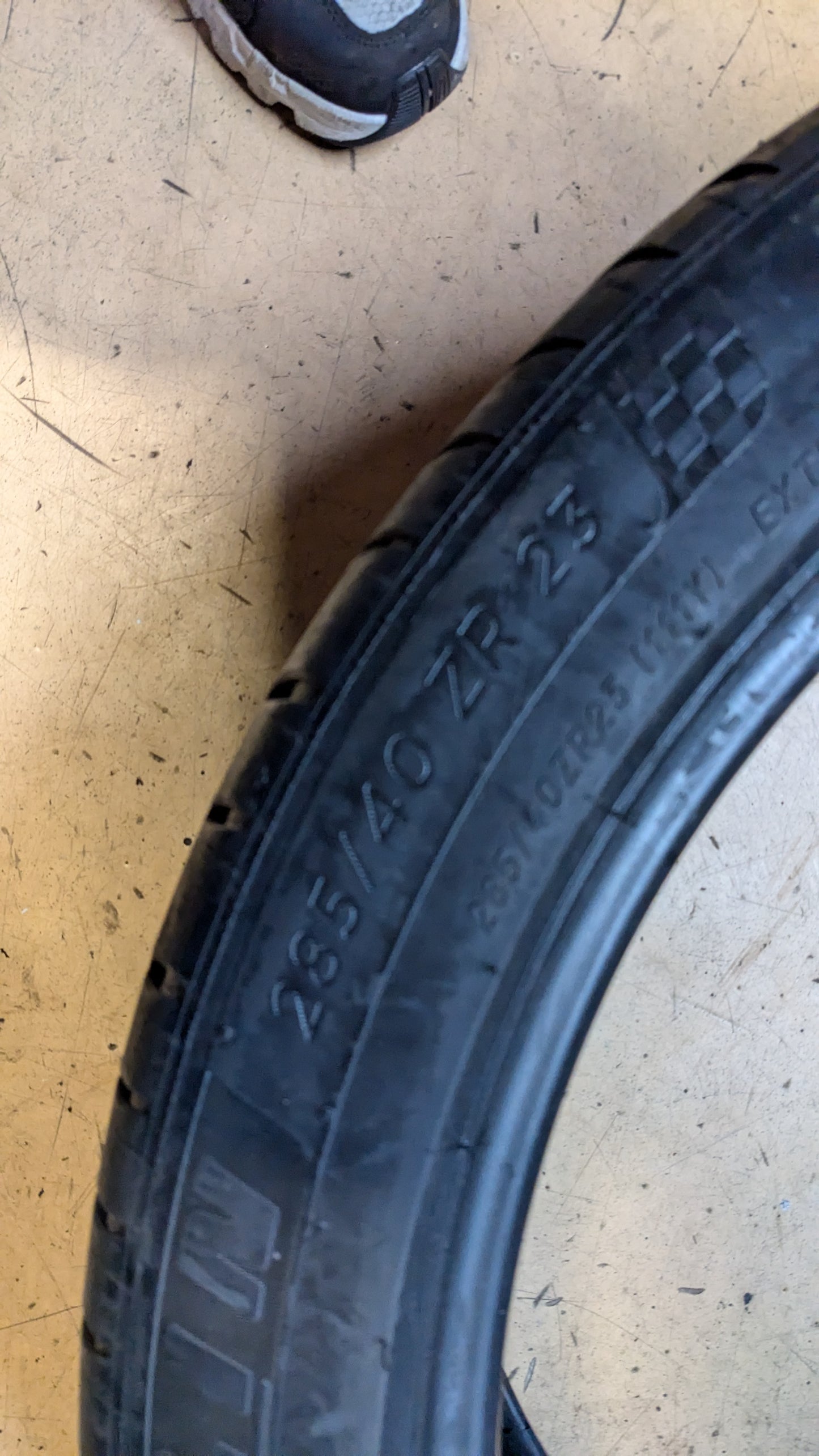 MICHELIN PILOT SPORT 4S BSW P 285 40 23 111Y XL PERFORMANCE TIRE 05372