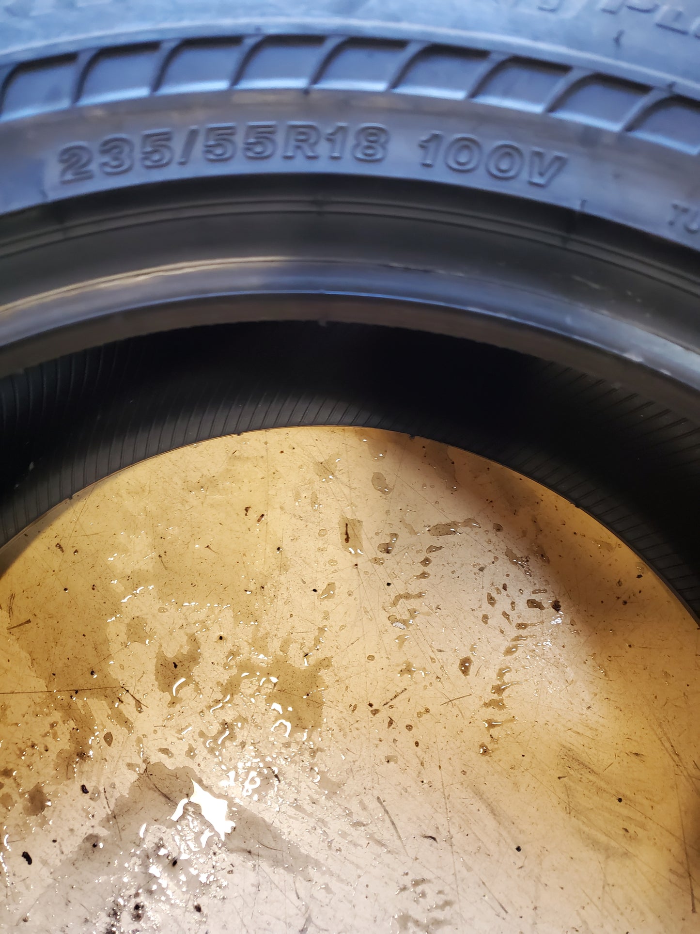 BRIDGESTONE DRIVEGUARD PLUS BSW P 235 55 18 100V RUNFLAT TIRE 006450