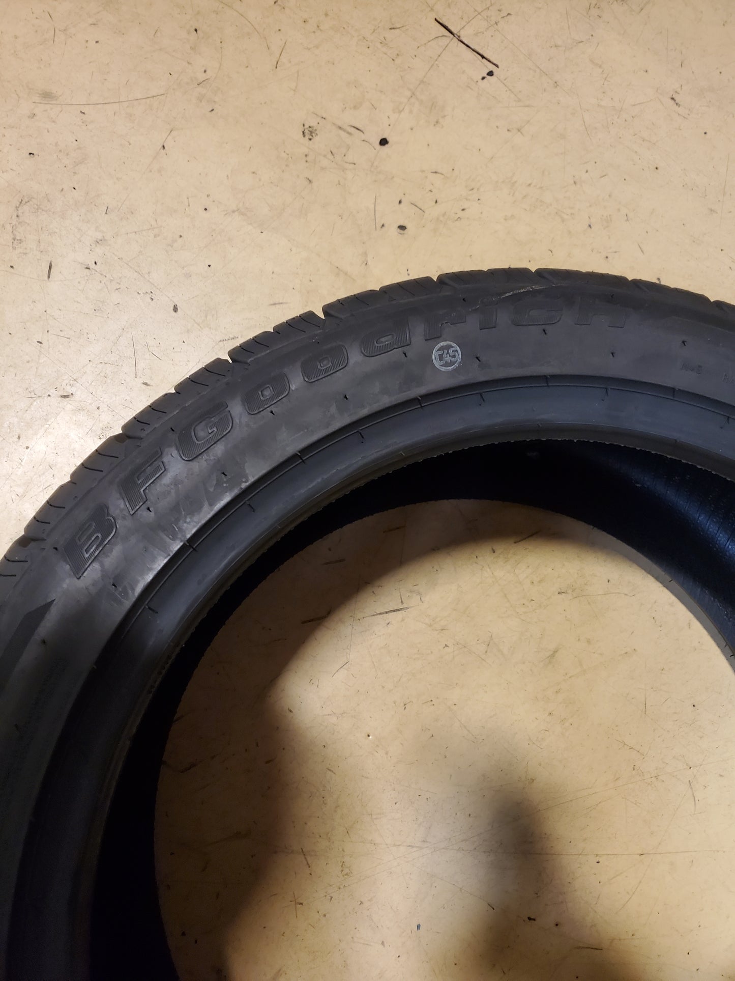 BFGOODRICH ADVANTAGE CONTROL BSW P 245 45 19 98V ALL SEASON TIRE 92480