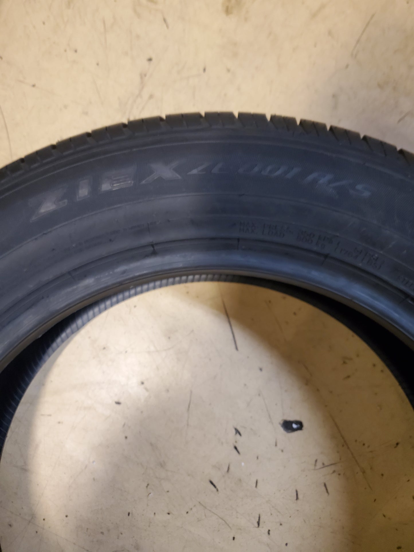 NOS FALKEN ZIEX ZE001 A/S BSW P 225 60 18 100H ALL SEASON TIRE 59000700