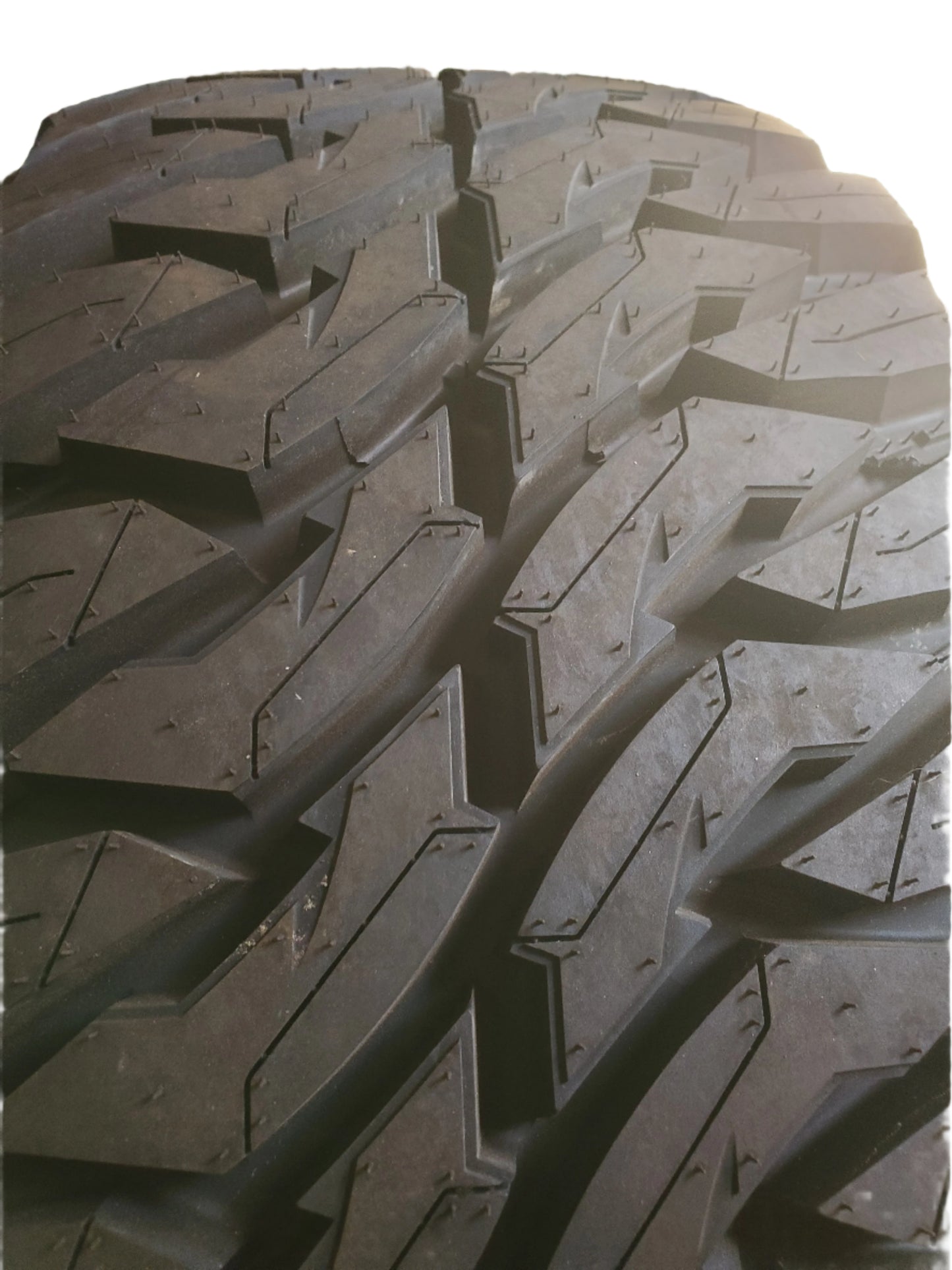 ARROYO TAMAROCK M/T BSW LT 33 12.5 18 122Q 12PLY MUD TIRE ATMT003