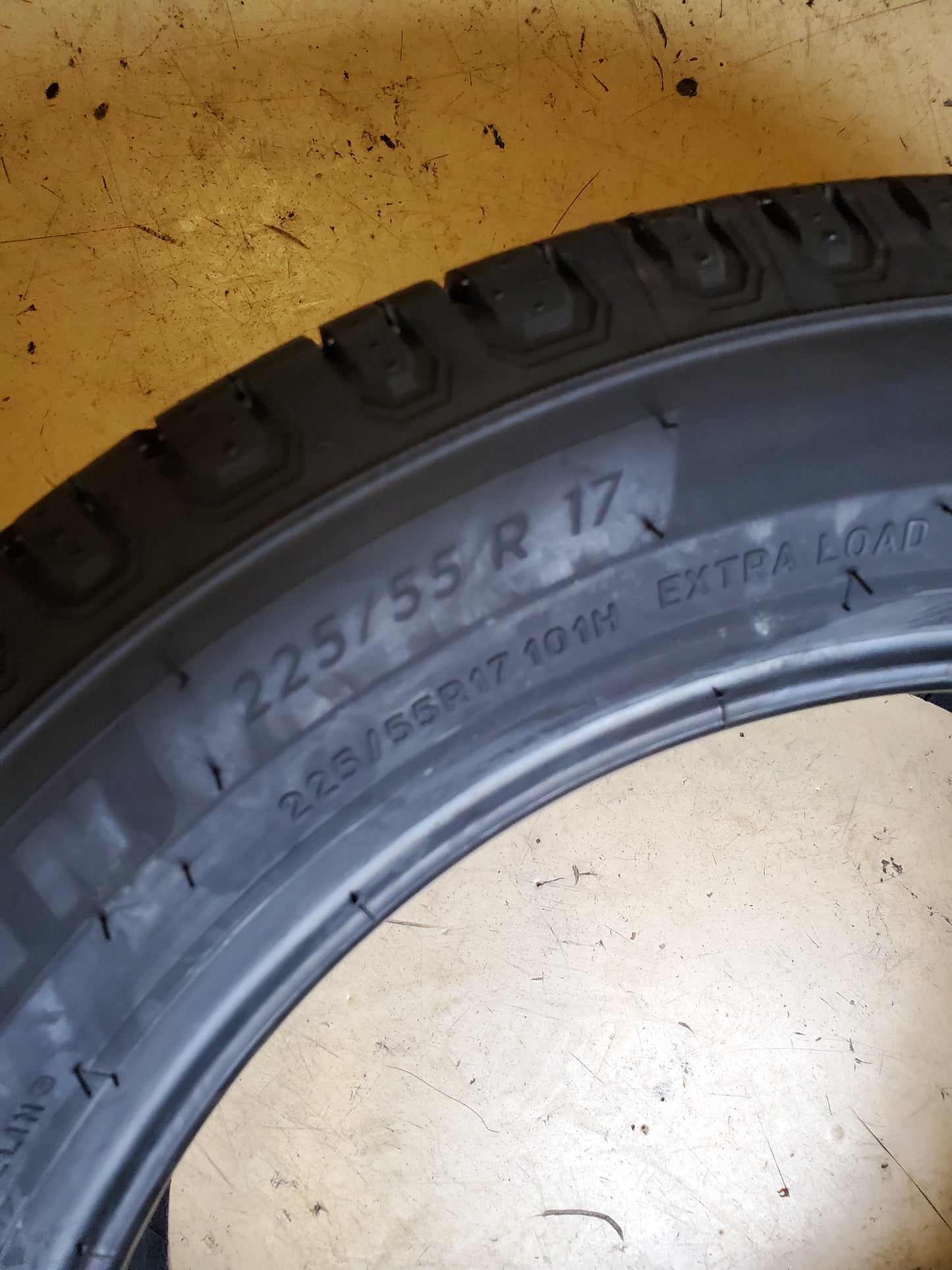 MICHELIN DEFENDER 2 BSW P 225 55 17 101H XL ALL SEASON TIRE 00822