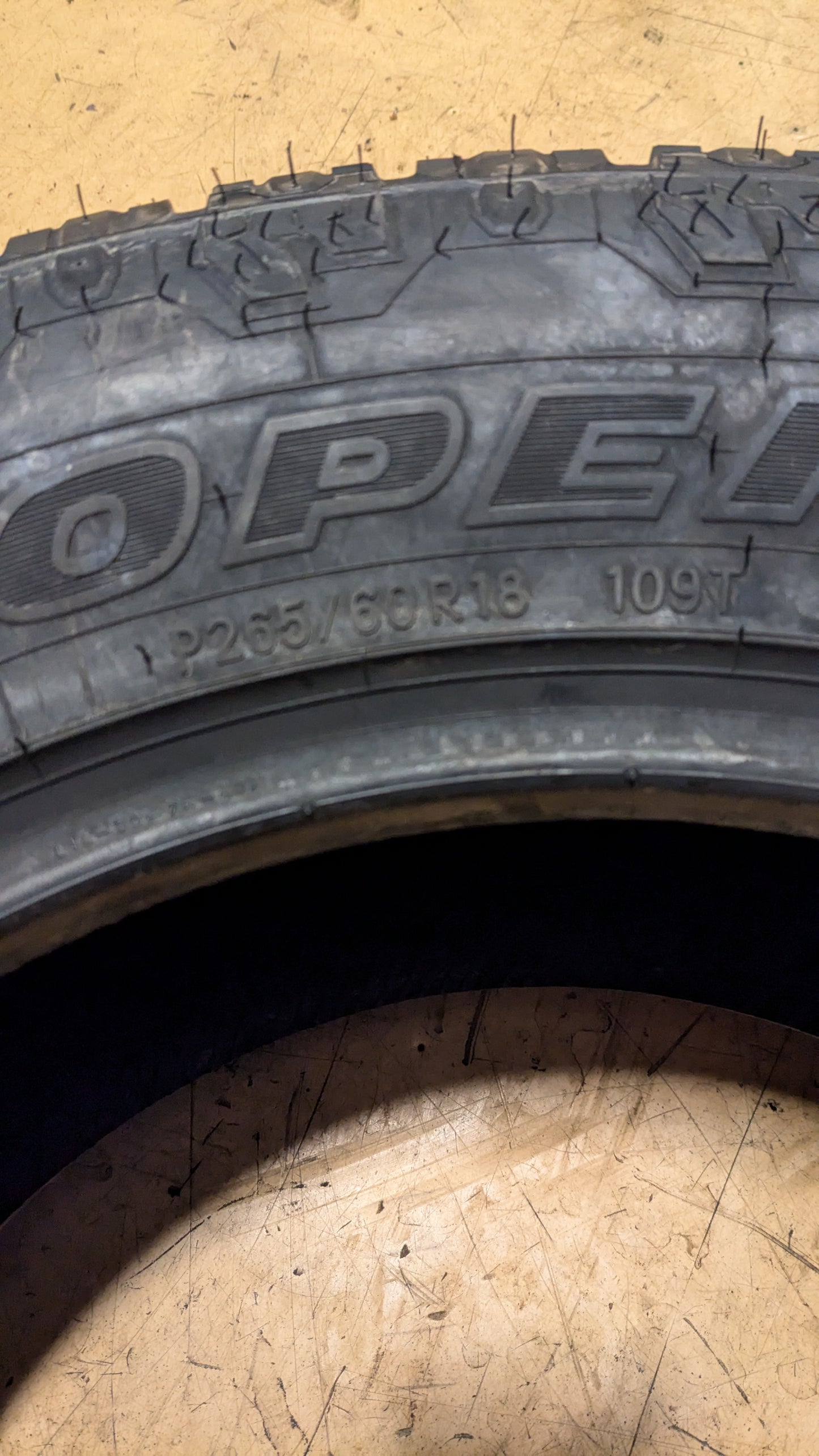 TOYO OPEN COUNTRY A/T 2 BSW P 265 60 18 109T ALL TERRAIN TIRE 352240