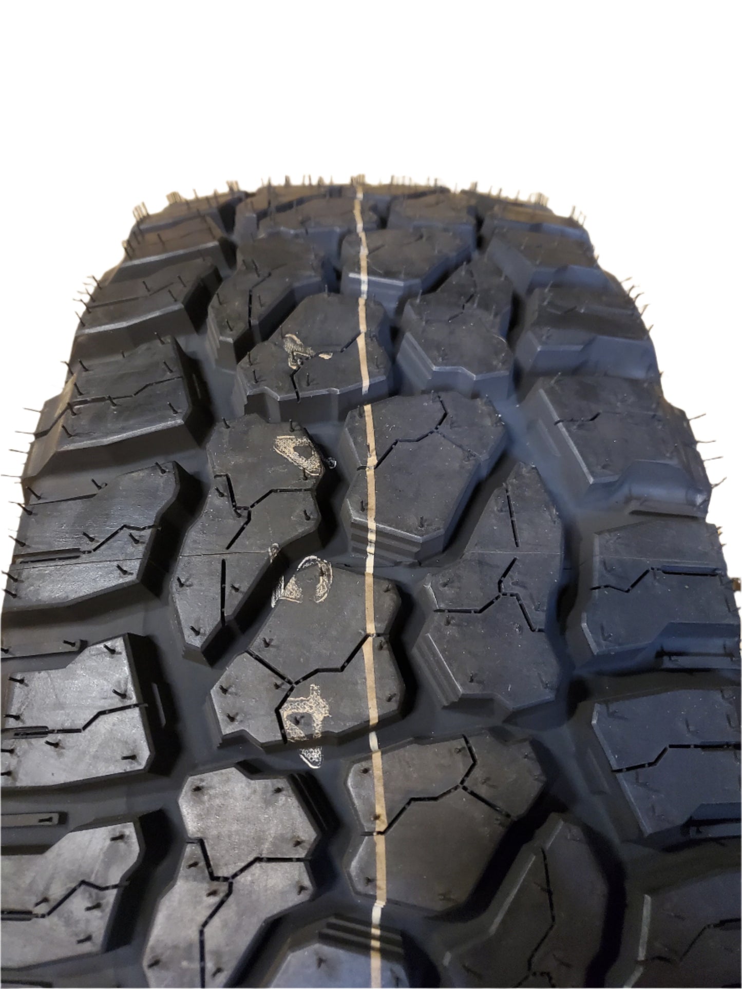 FALKEN WILDPEAK R/T01 LT 275 70 18 125/122R 10PLY RUGGED TERRAIN TIRE 28757431