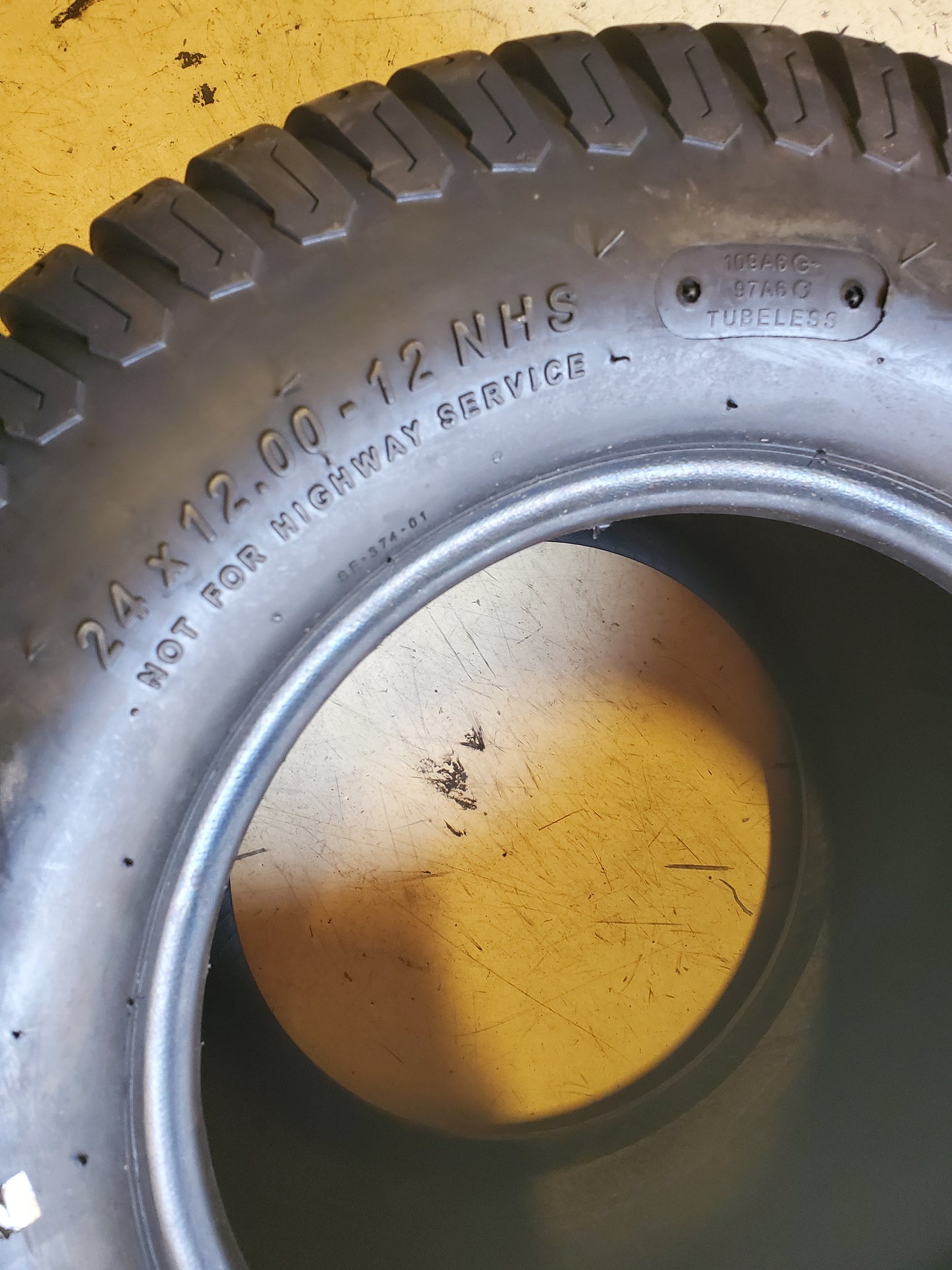 RUBBERMASTER 109A6 BSW 24 12 12 6PLY LAWN TIRE RM241212