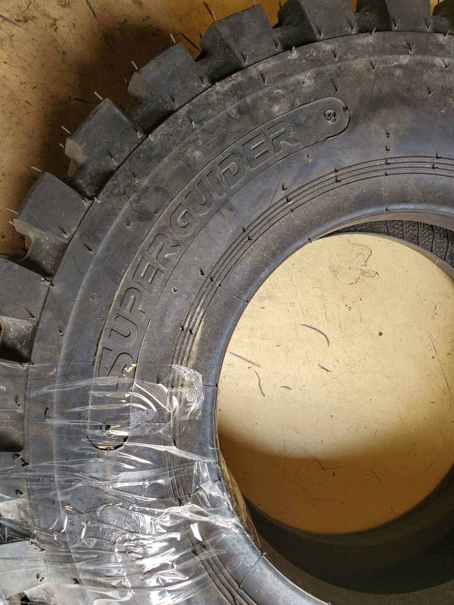 SUPERGUIDER QH207 BSW 7 12 FORKLIFT TIRE 12029