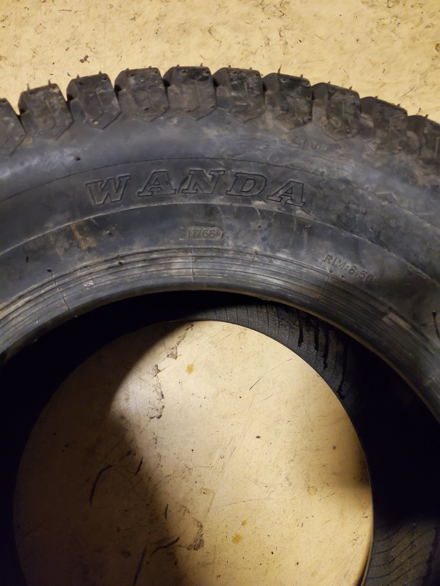 NOS WANDA N766 BSW 23 10.5 12 4PLY GOLF TIRE WN76623105012