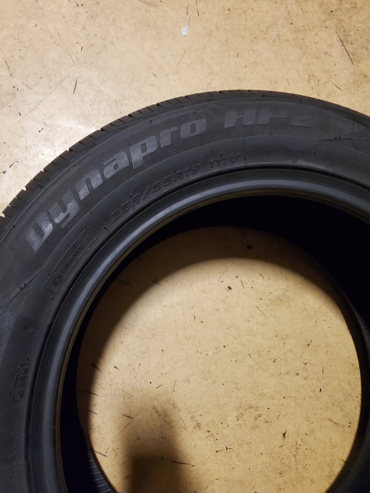 NOS HANKOOK DYNAPRO HP2 RA33 BSW P 255 55 19 11V XL ALL SEASON TIRE 1015396