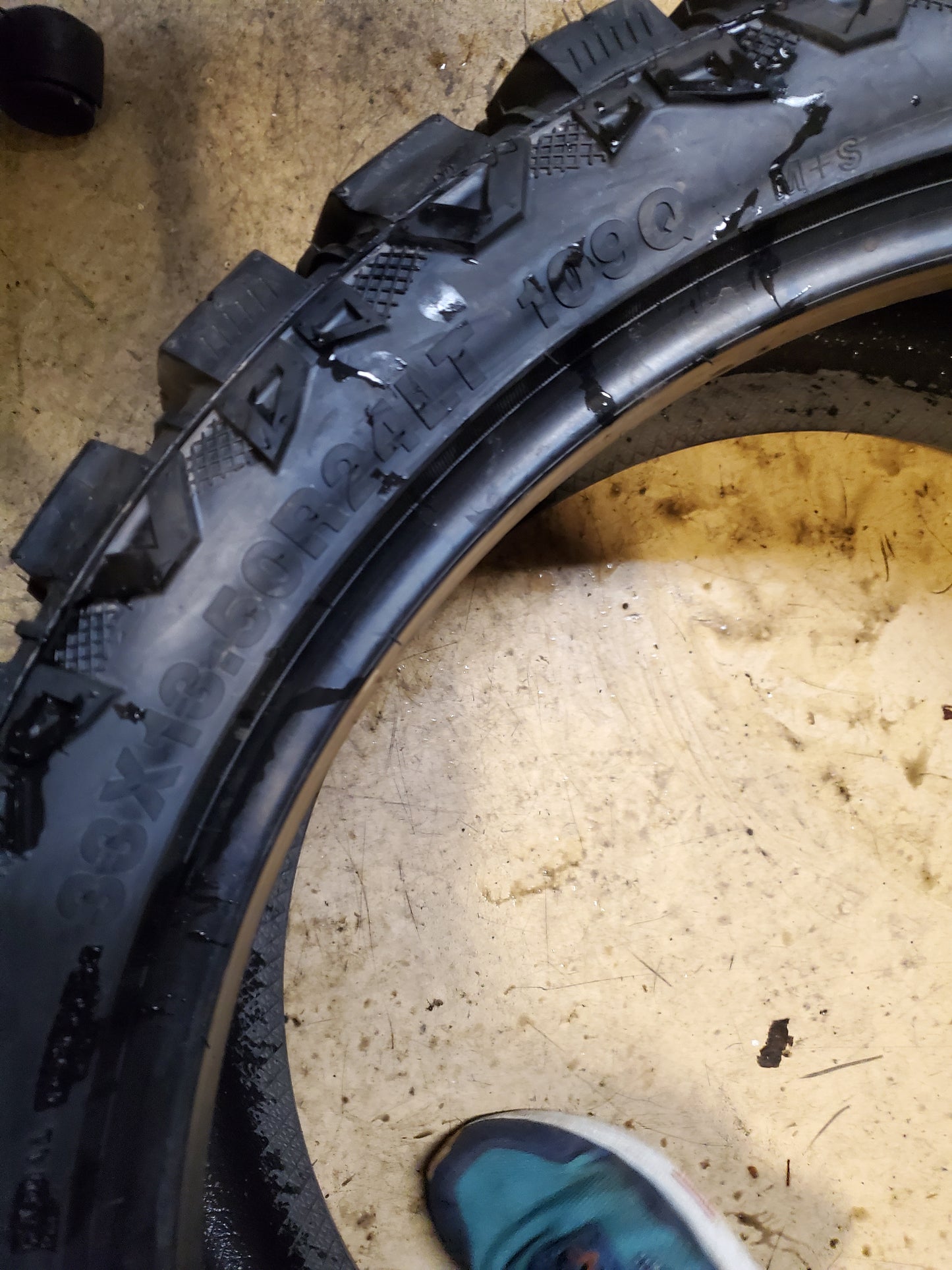 VERSATYRE MXT/HD BSW LT 33 13.5 24 109Q 10PLY MUD TIRE CMXT04