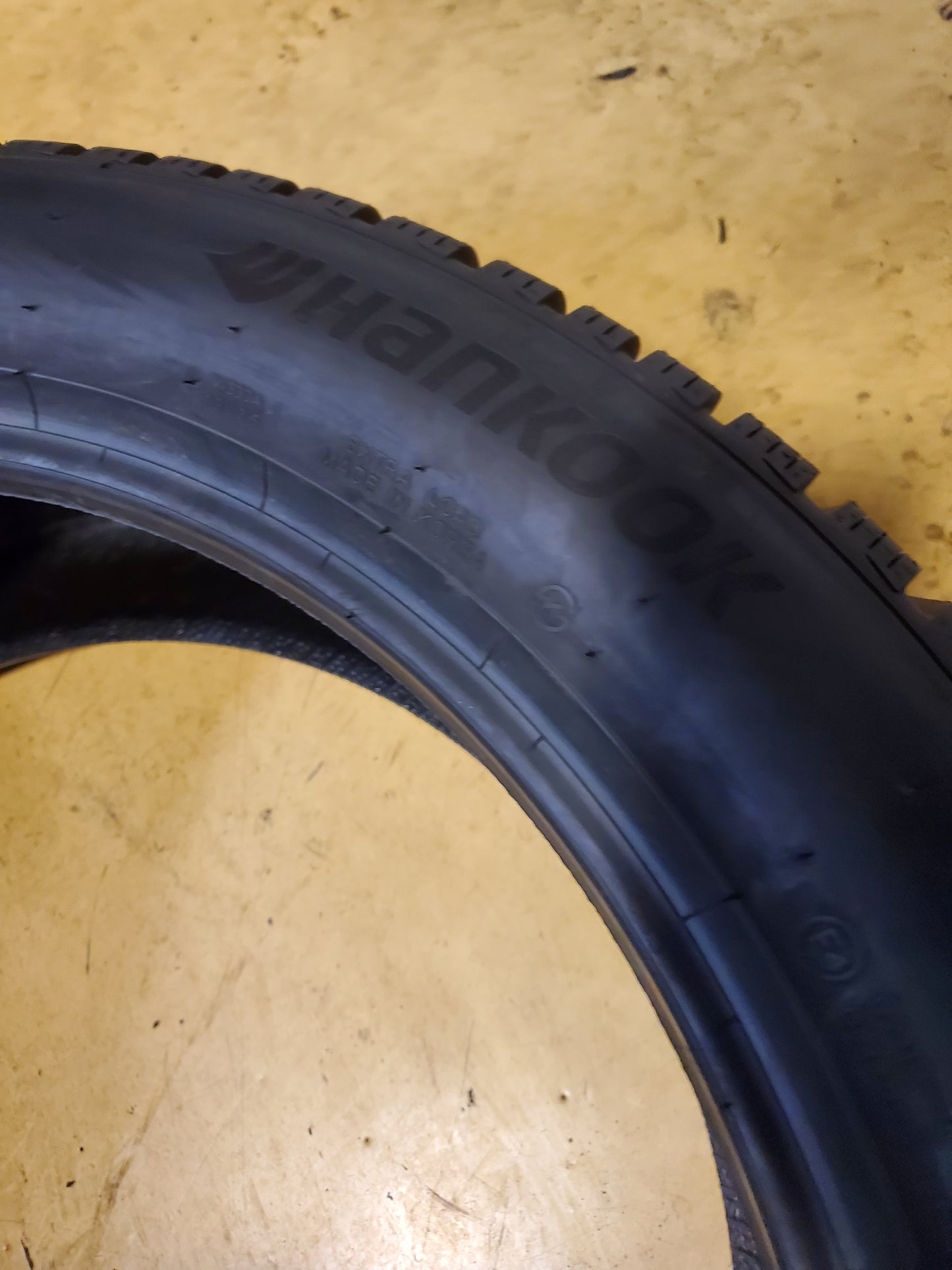 HANKOOK WINTER ICEPT EVO3 X BSW P 275 45 21 110V XL WINTER TIRE 1026414