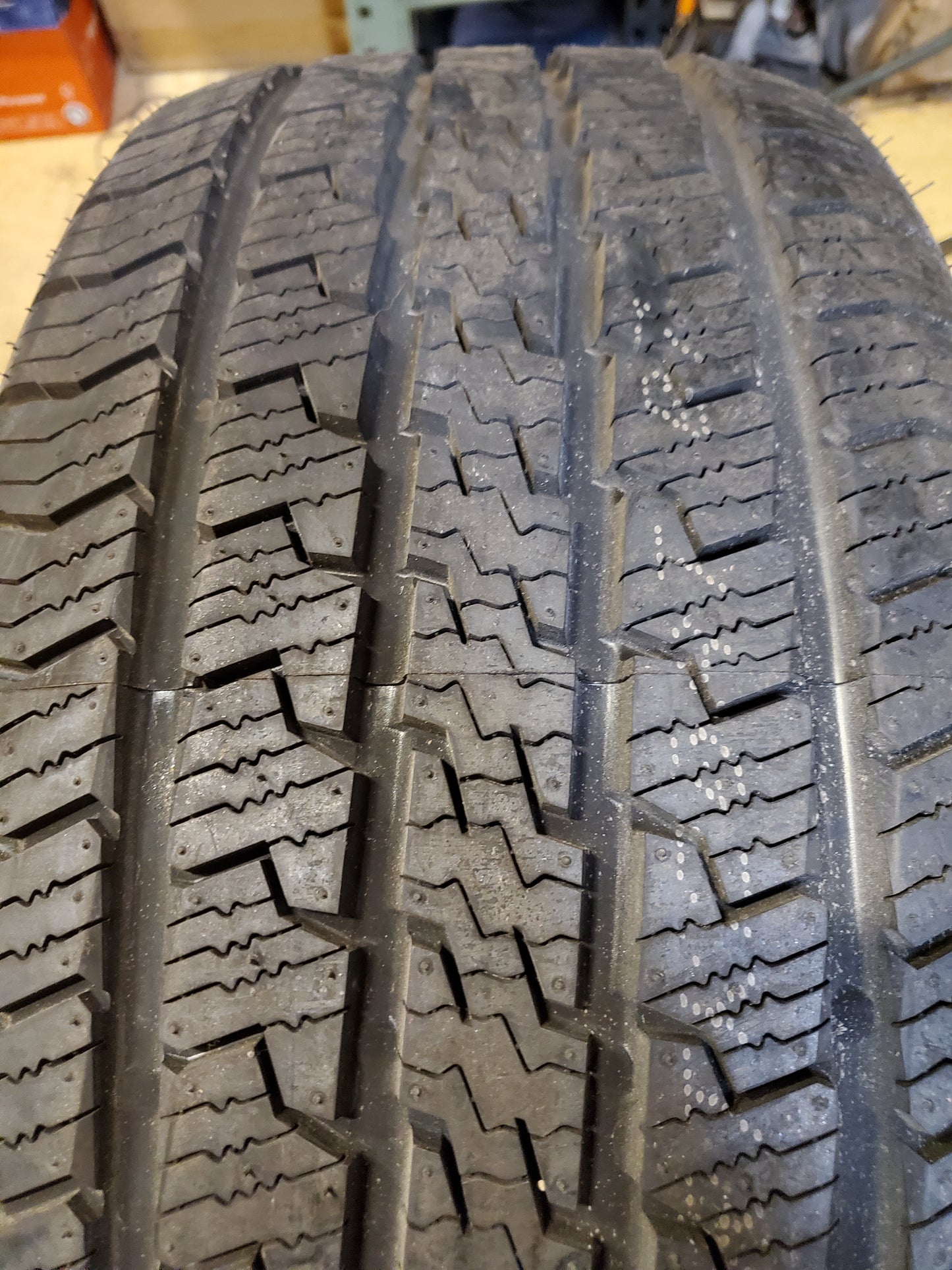 GT RADIAL ADVENTURO HT BSW P 275 55 20 111H HIGHWAY TIRE 100UA3601